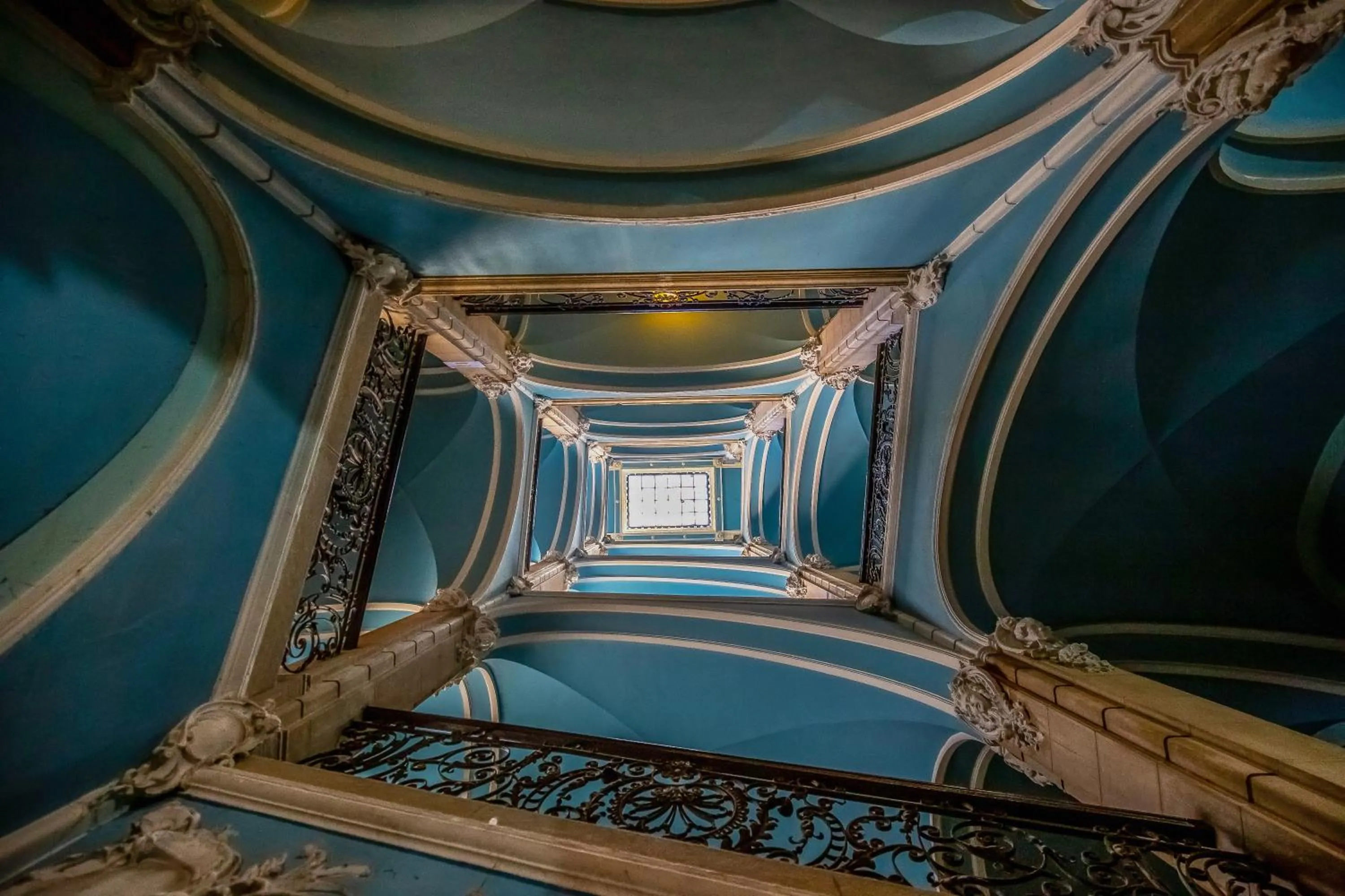 Property building in Deluxe Ploech