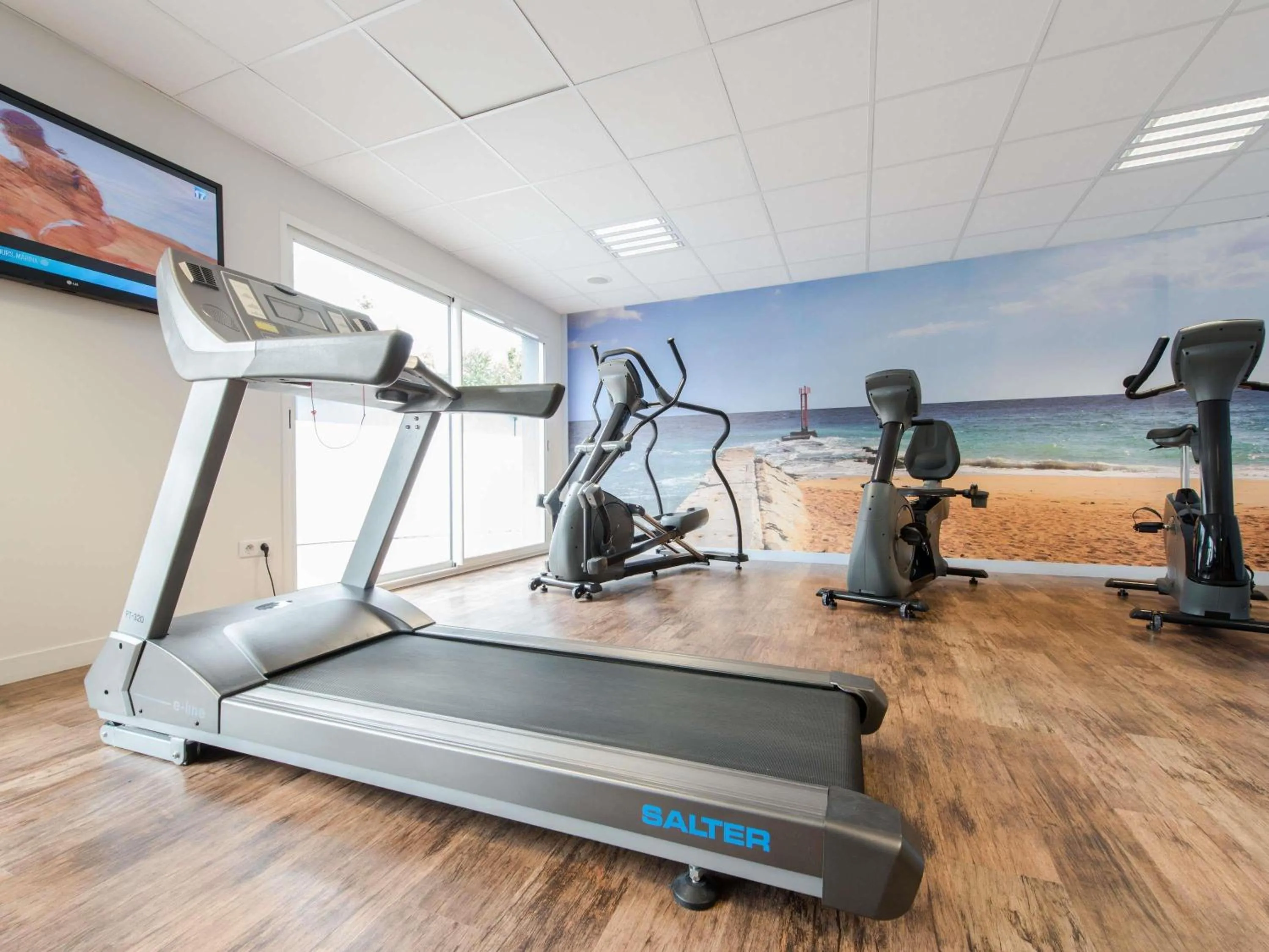 Fitness centre/facilities in ibis Styles La Rochelle Centre les Minimes