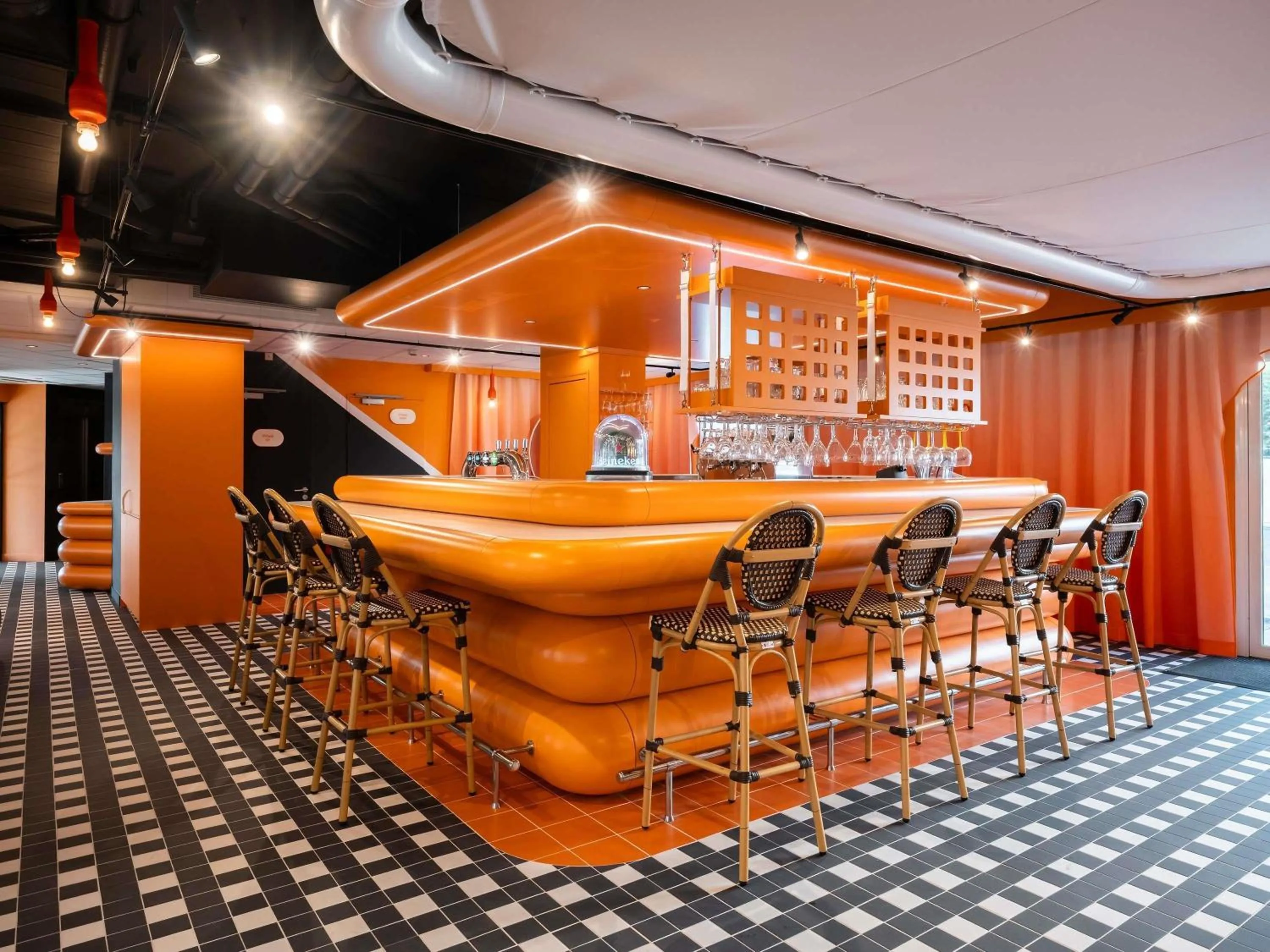 Property building in ibis Styles La Rochelle Centre les Minimes