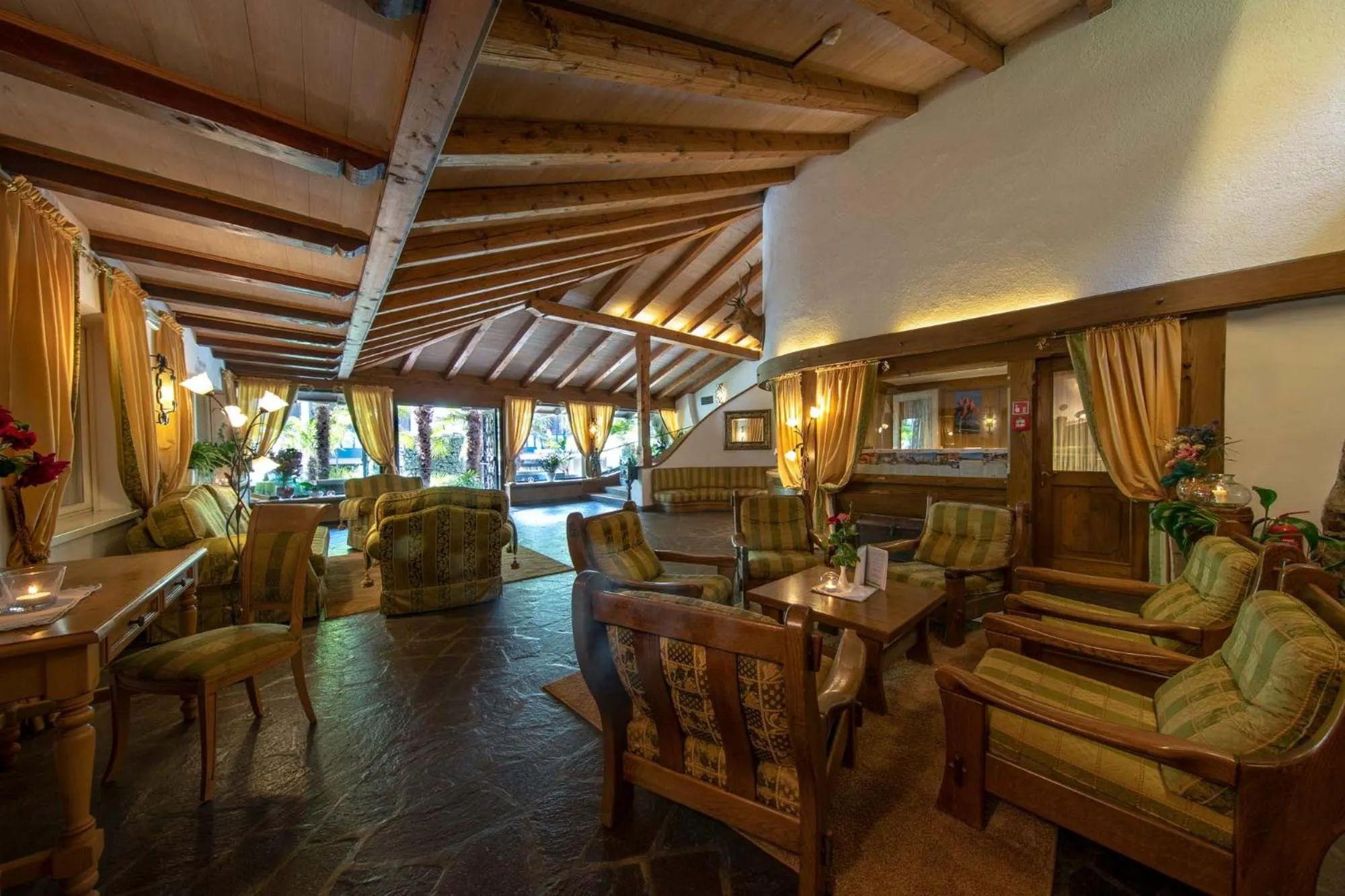 Decorative detail in PALMENGARTEN Hotel Gstör