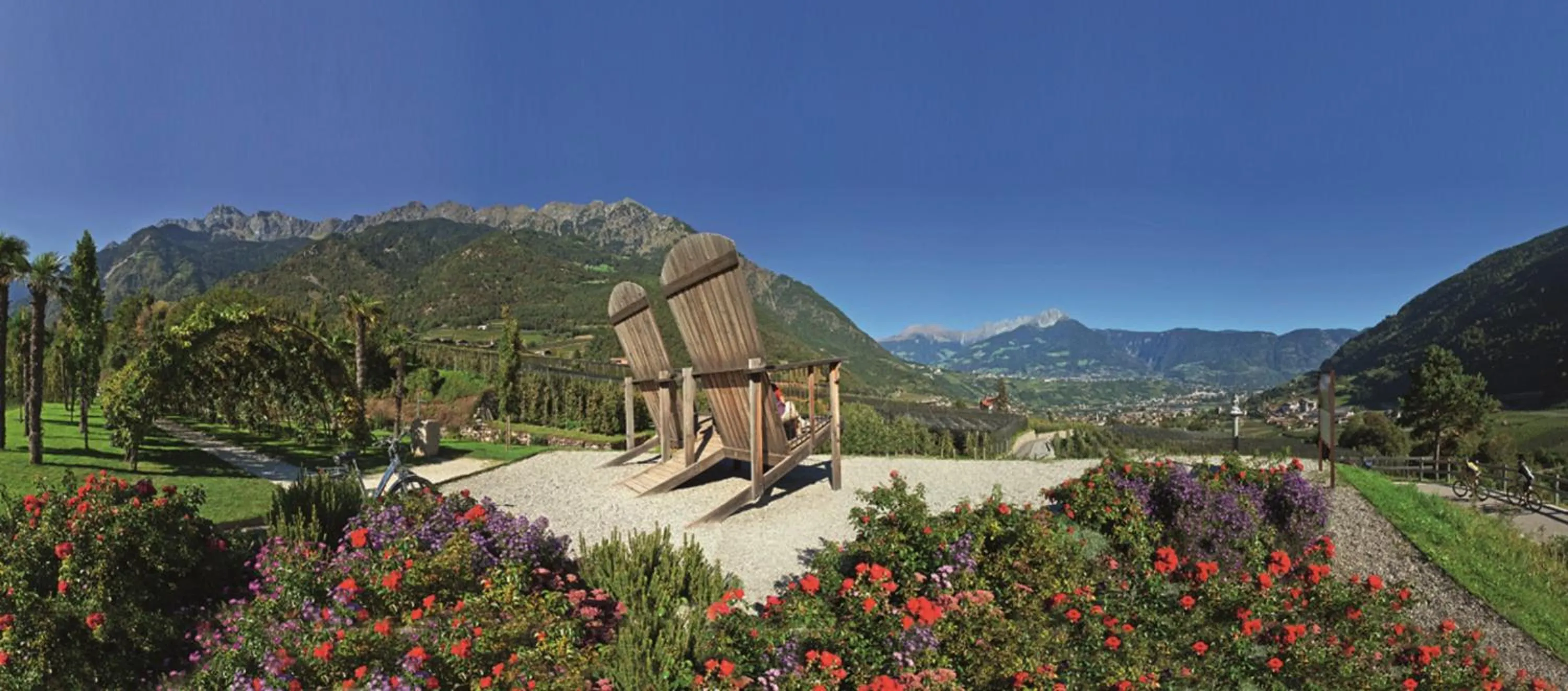 Hiking in PALMENGARTEN Hotel Gstör