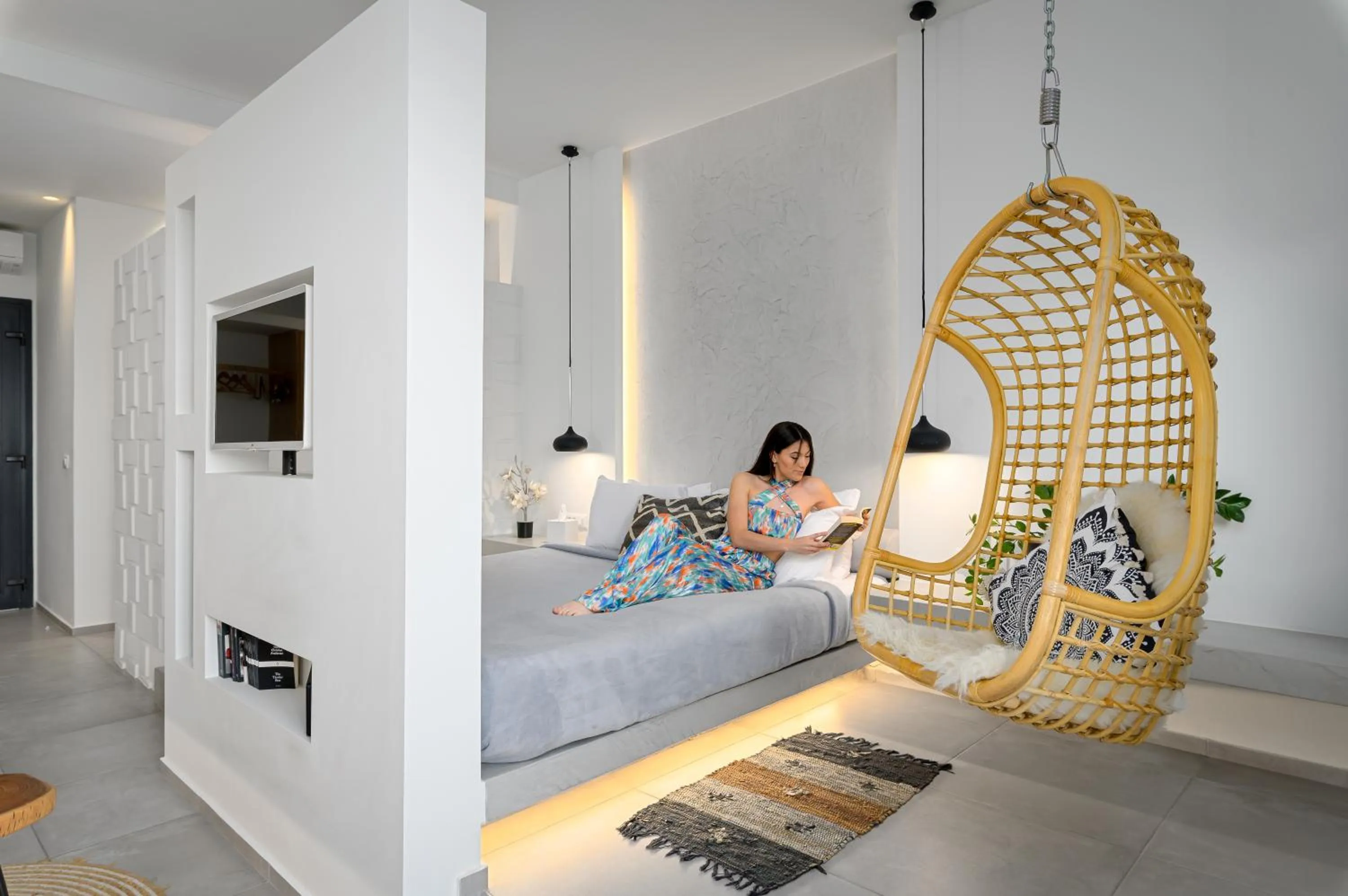 Bed in George & Joanna Suites Santorini