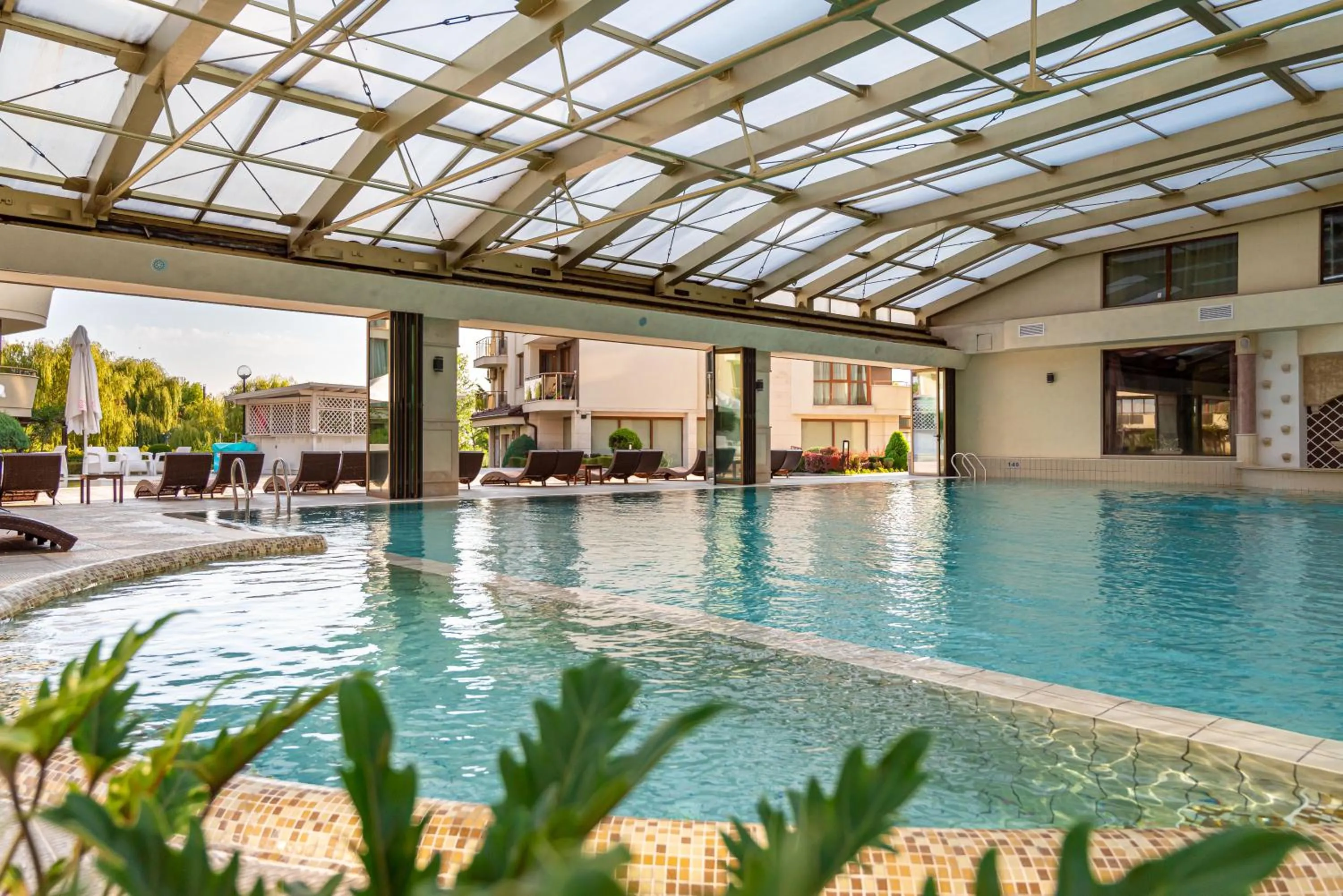 Swimming pool in Long Beach Resort