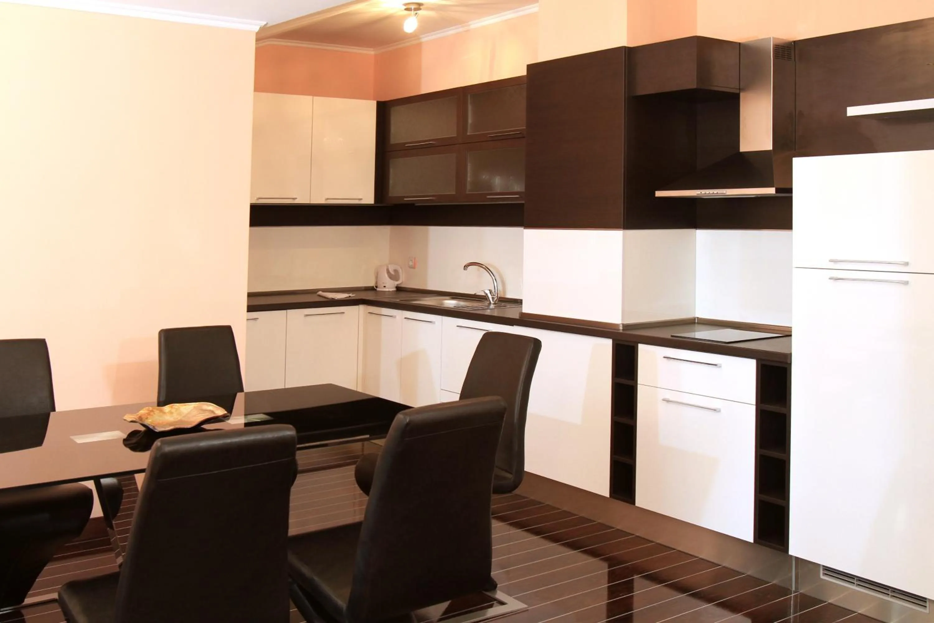 Kitchen or kitchenette in Long Beach Resort