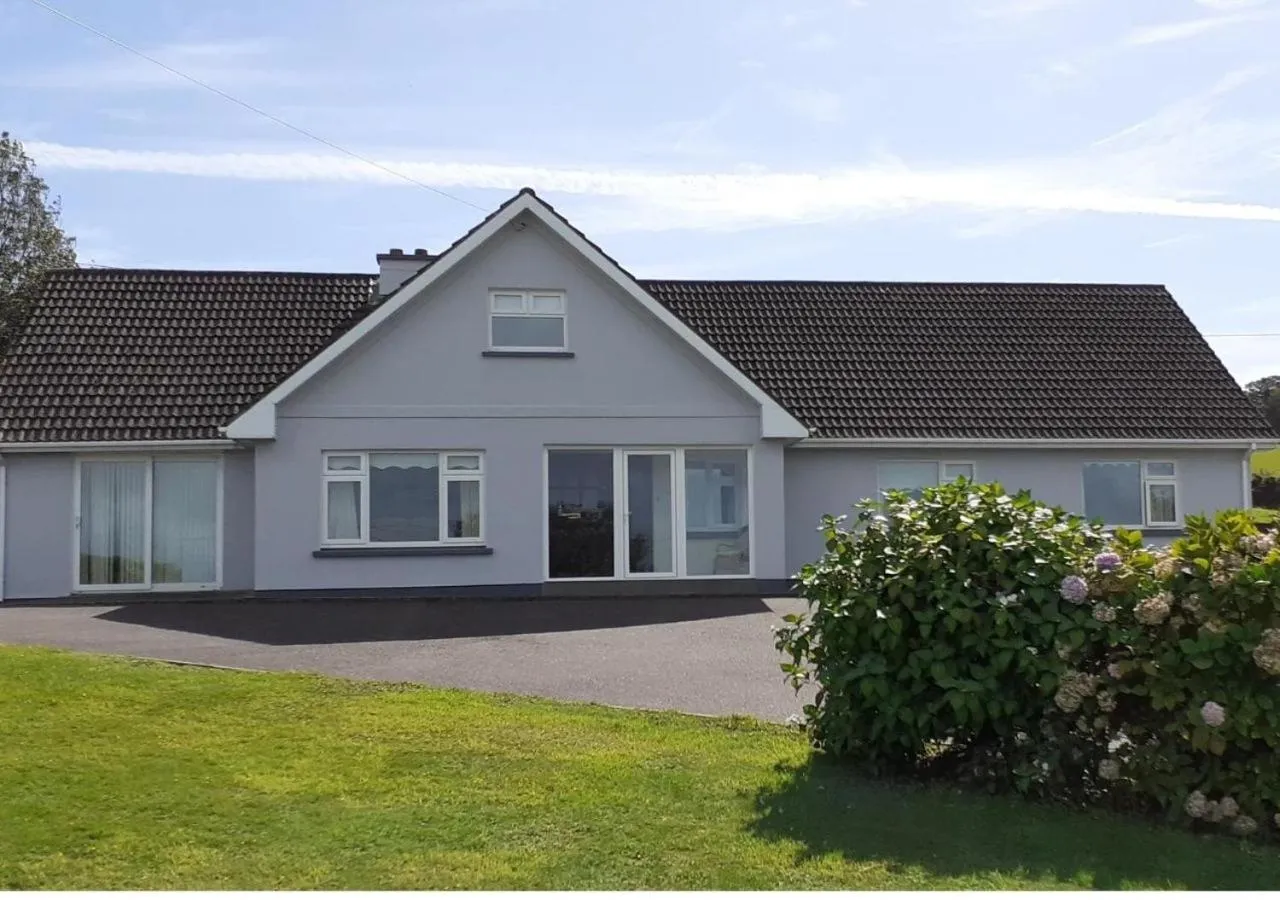 Property building in Joan B+B