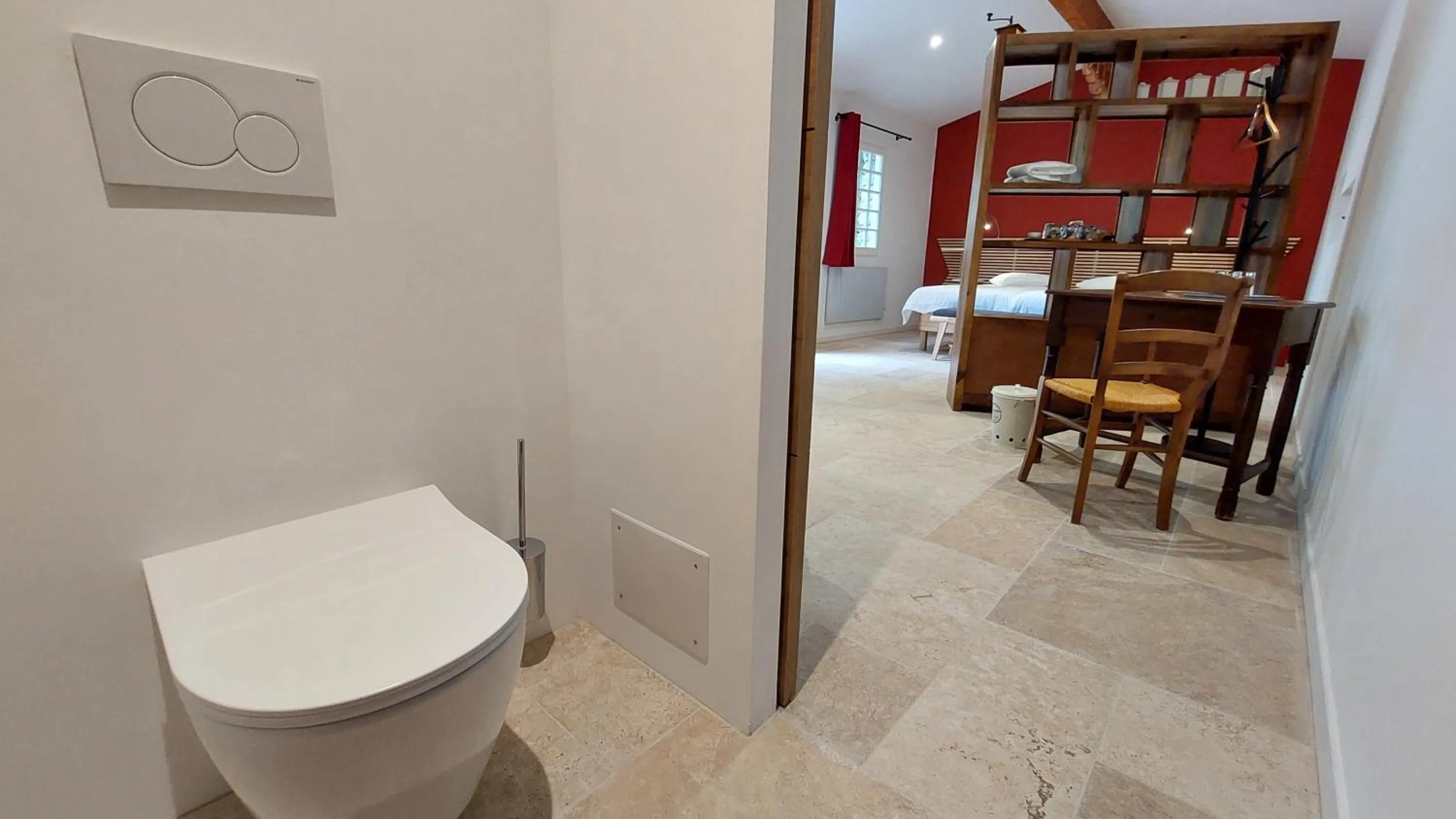 Toilet in Maison Catalina