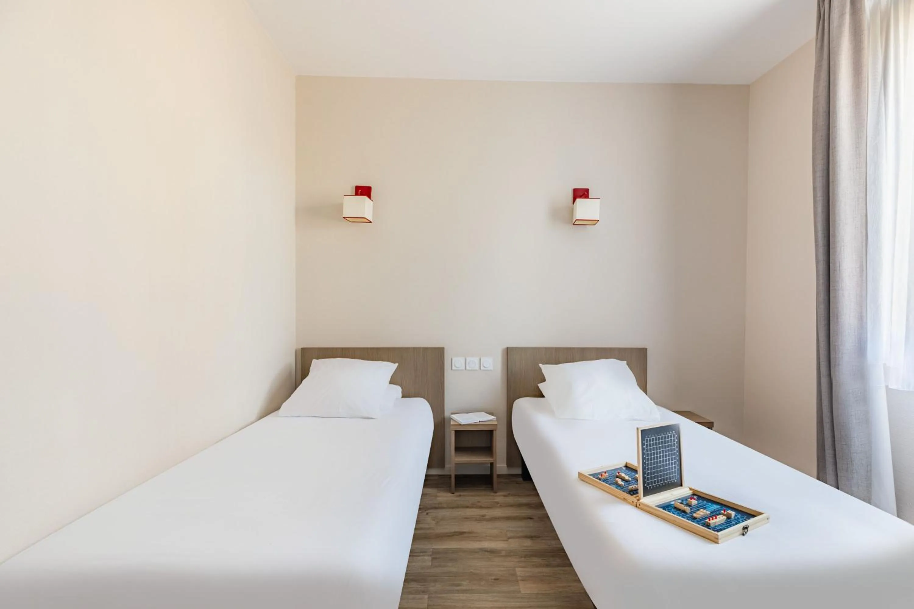 Bed in Appart'City Confort Saint-Nazaire Océan