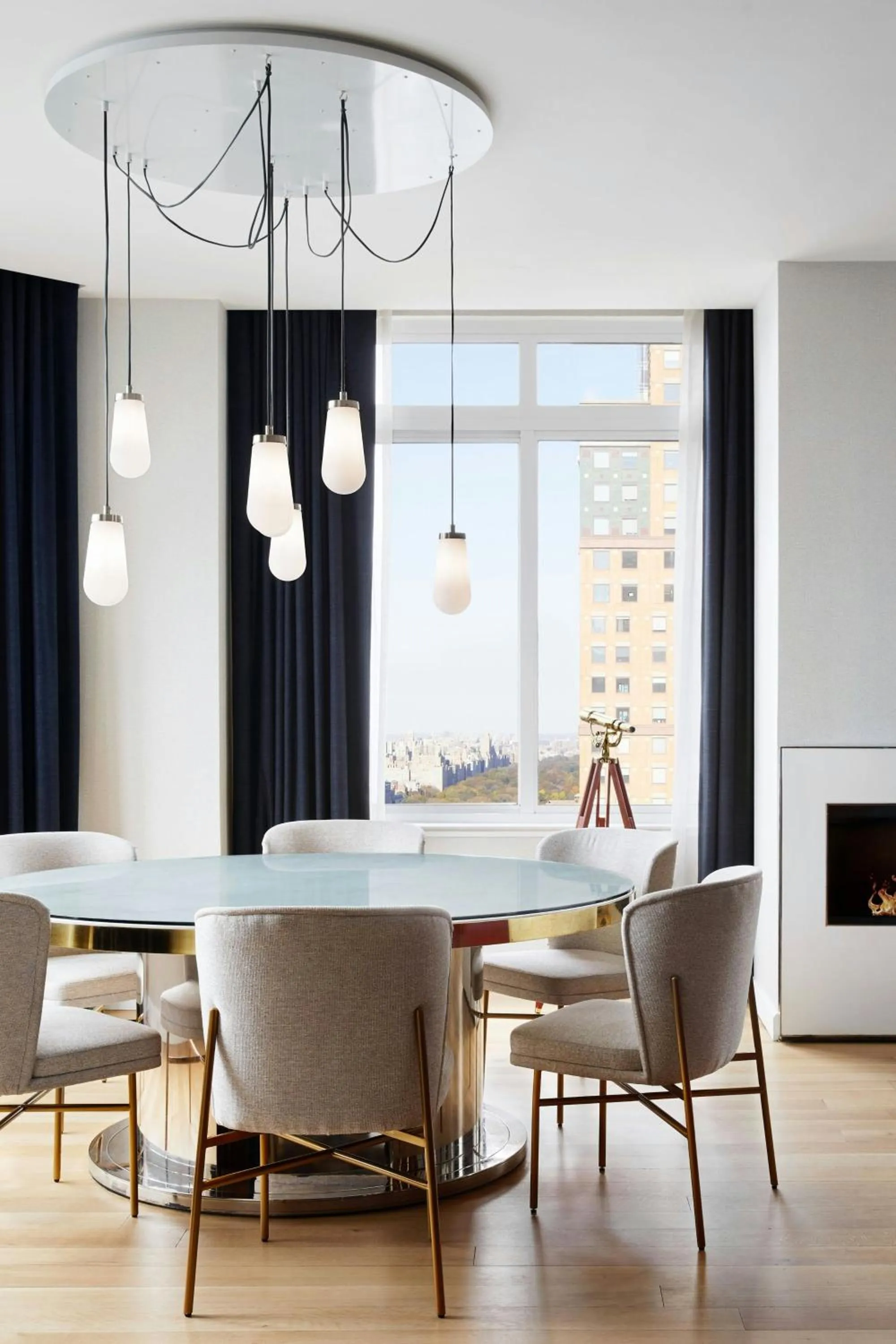 Bedroom in The Luxury Collection Hotel Manhattan Midtown