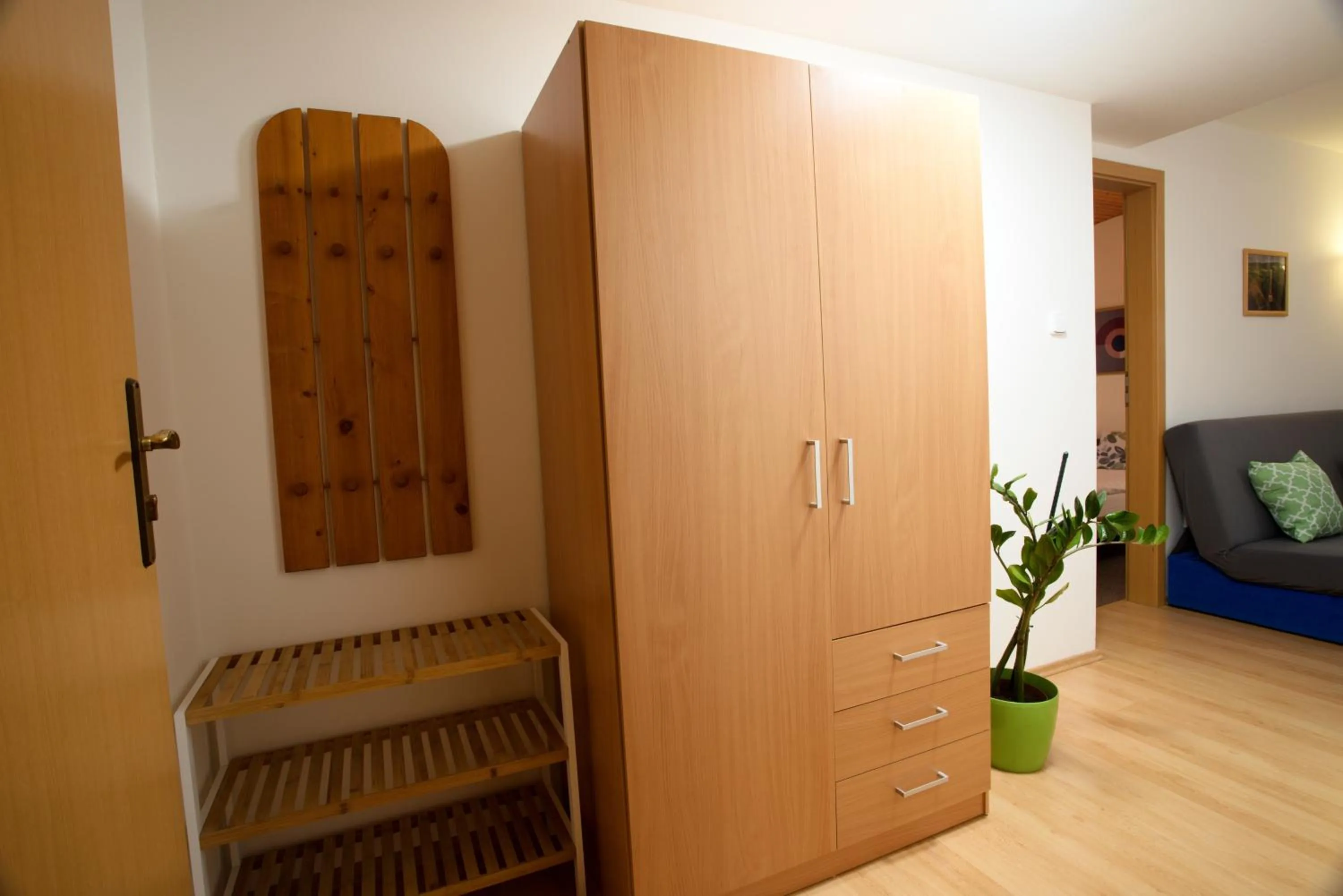 wardrobe in Apartmány Bramborka