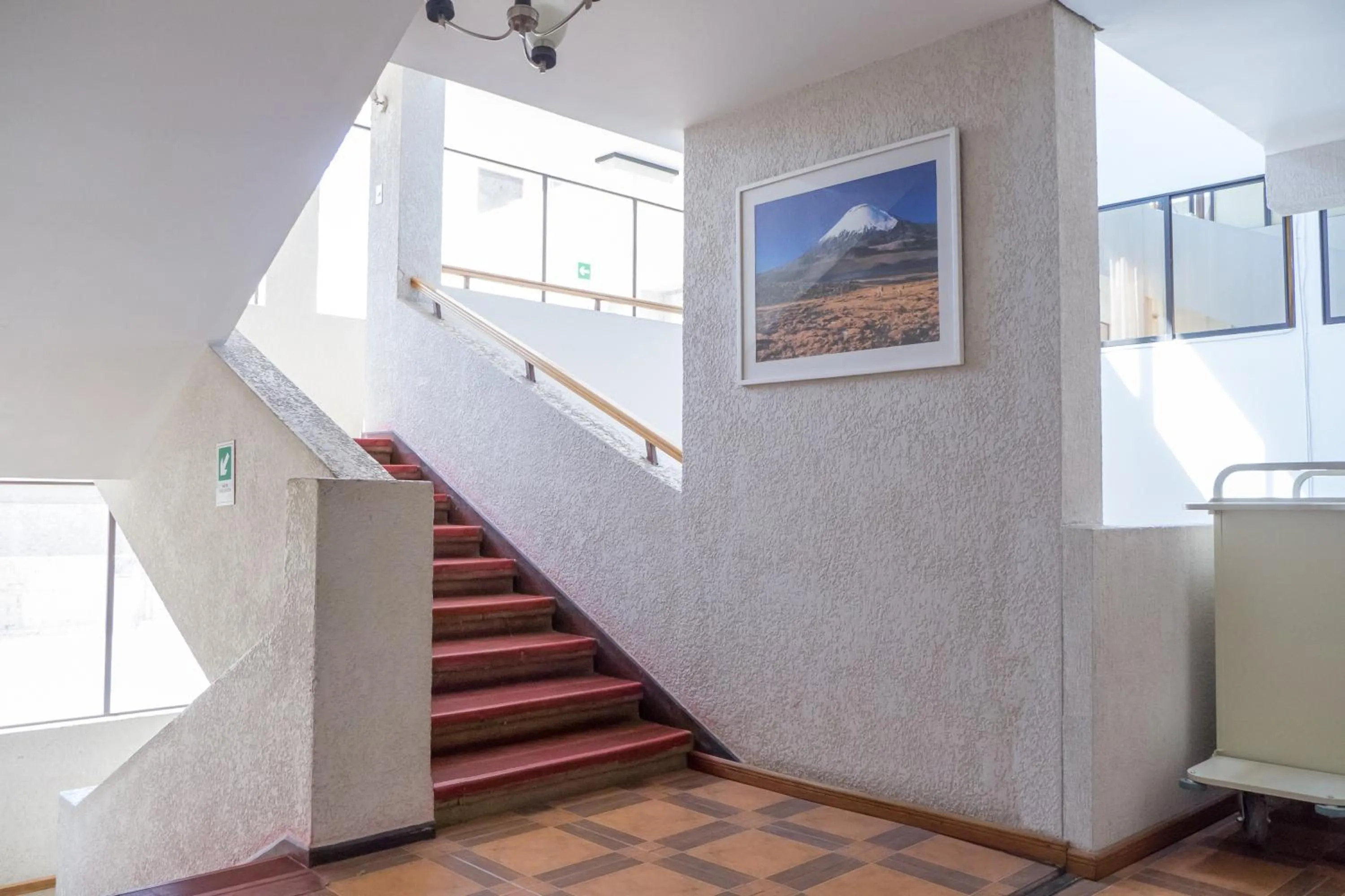 Area and facilities in Amaru Hotel