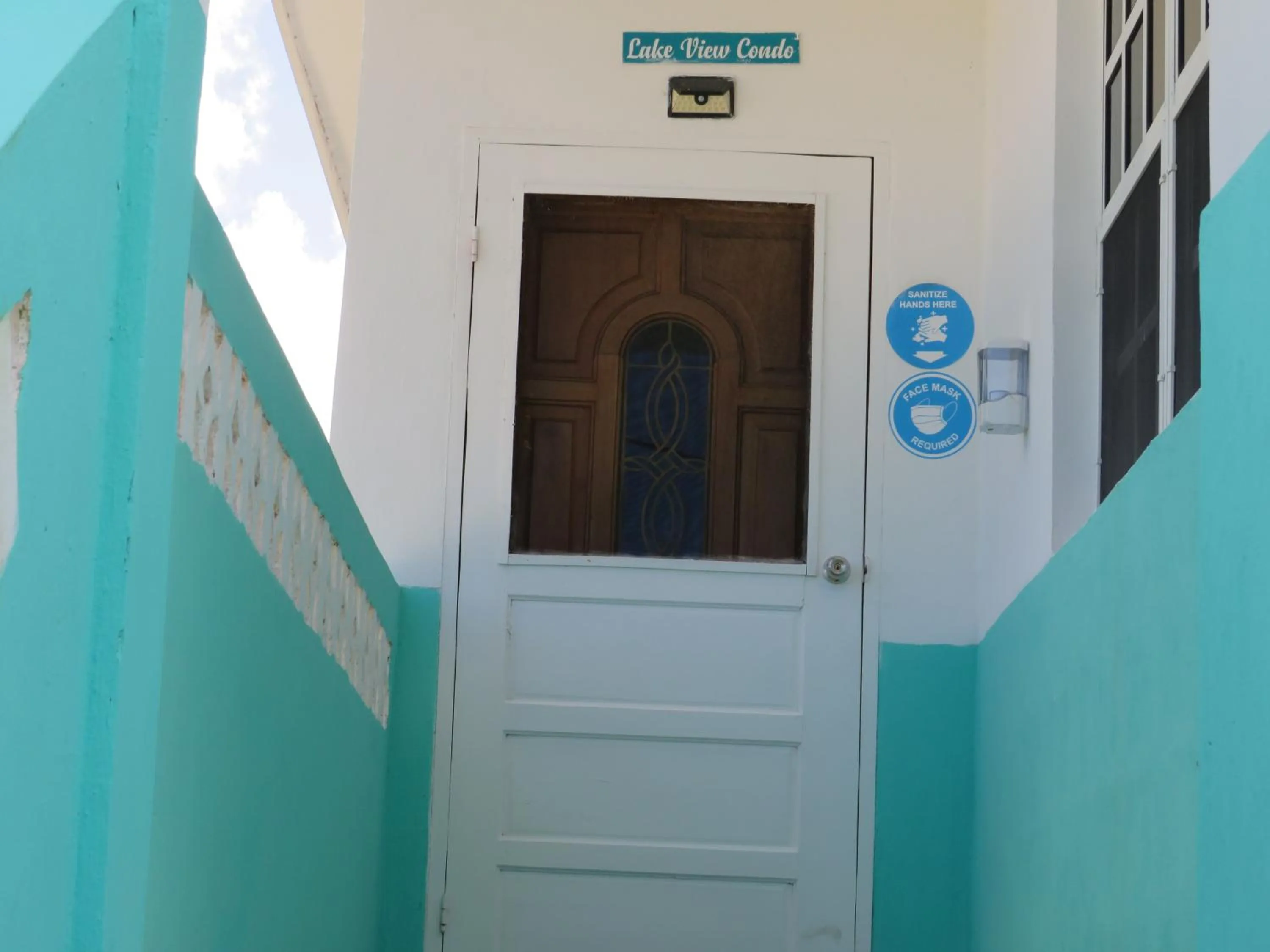 Balcony/Terrace in LAKE VIEW CONDO