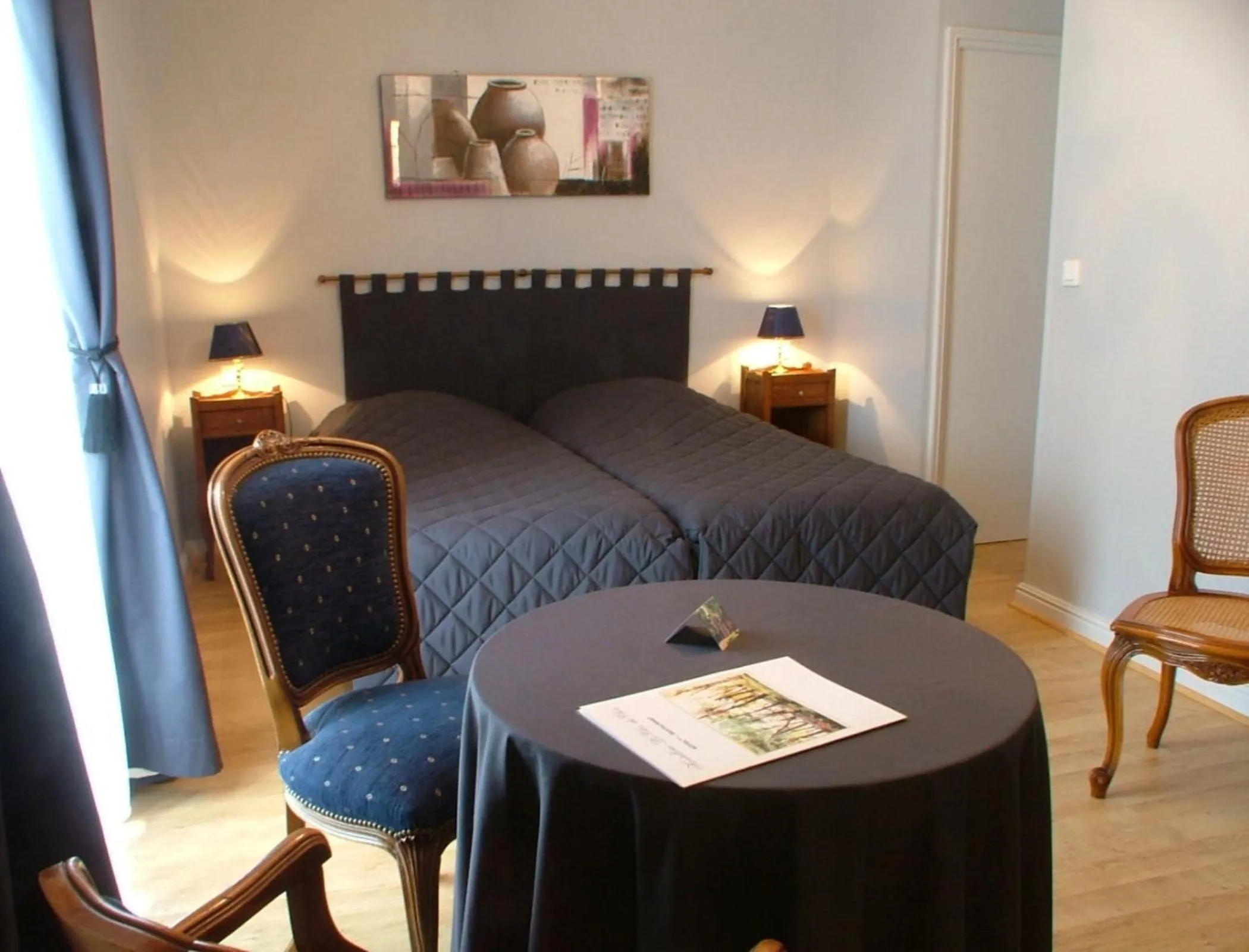 Bedroom in Hostellerie le Clos du Cher