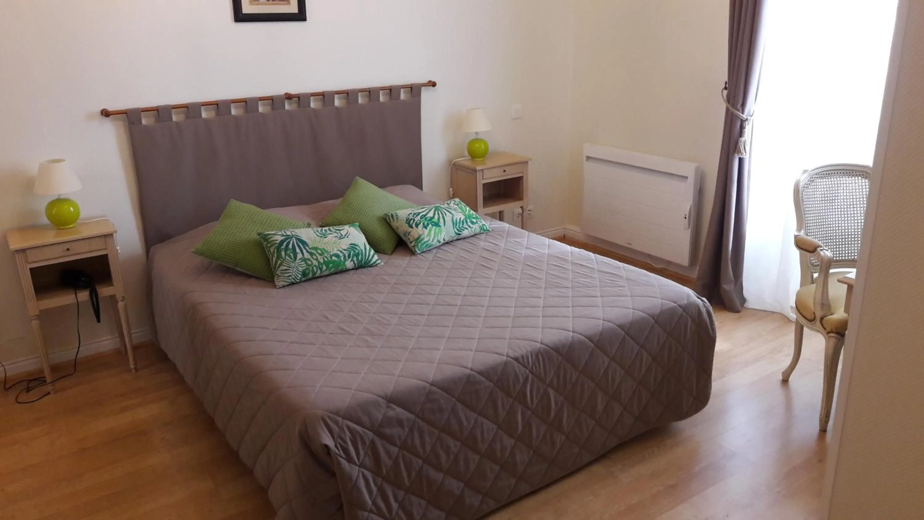 Photo of the whole room, Bed in Hostellerie le Clos du Cher