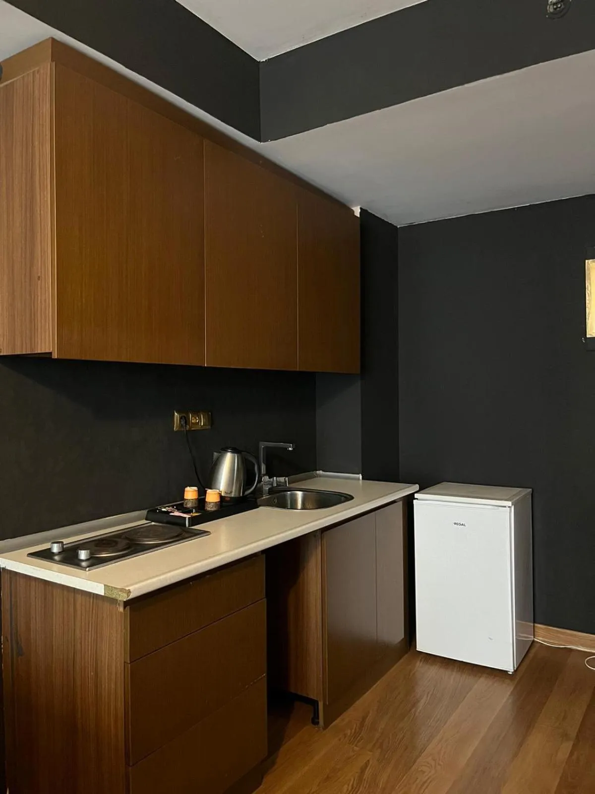 Photo of the whole room in My Palace Aırport