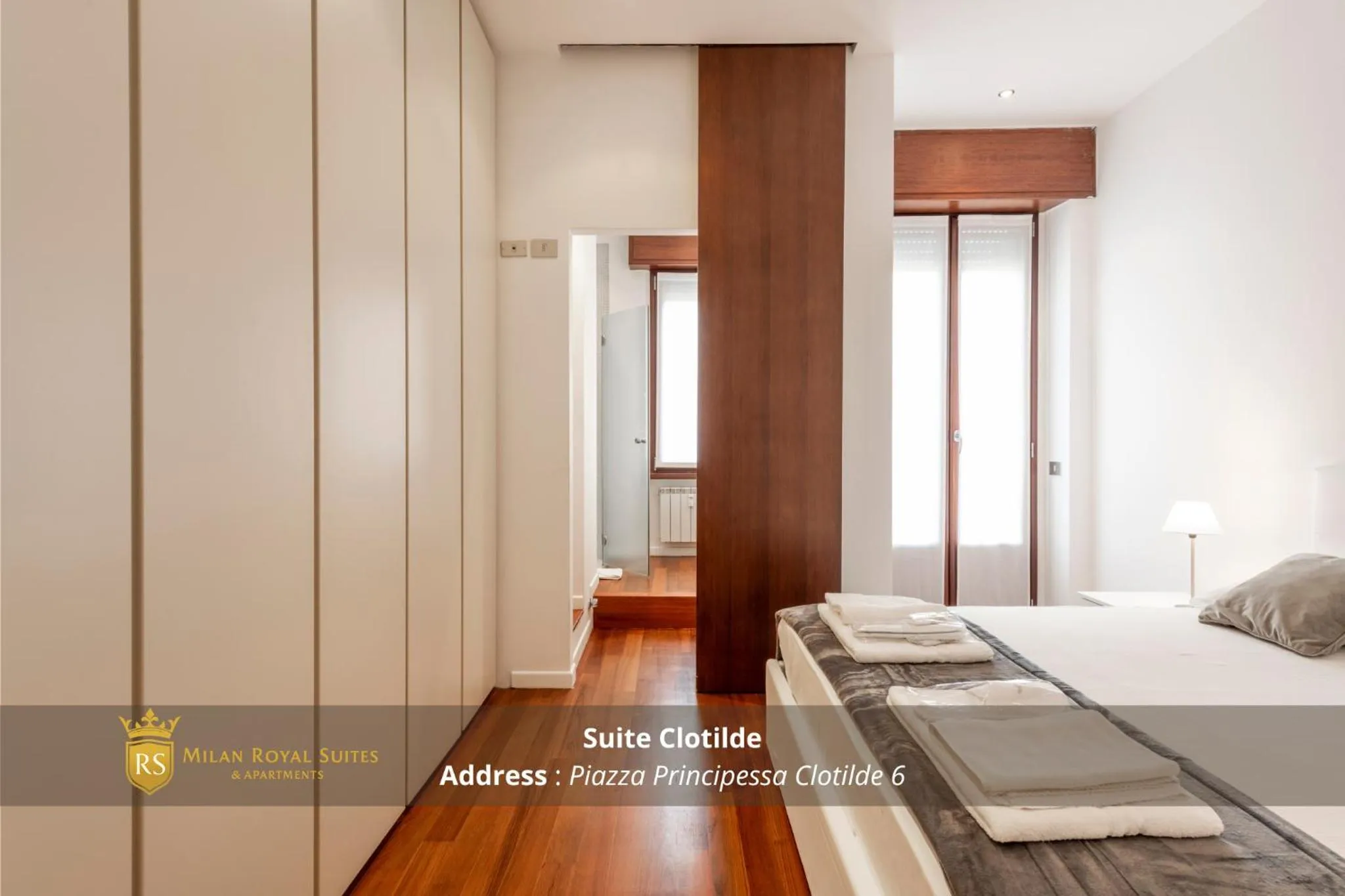 Bedroom, Bed in Milan Royal Suites - Centro