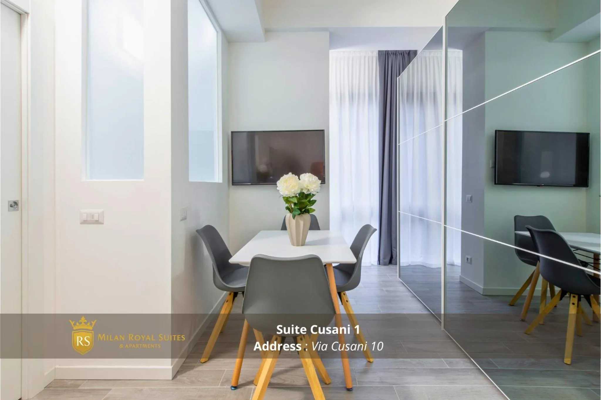 TV and multimedia in Milan Royal Suites - Centro