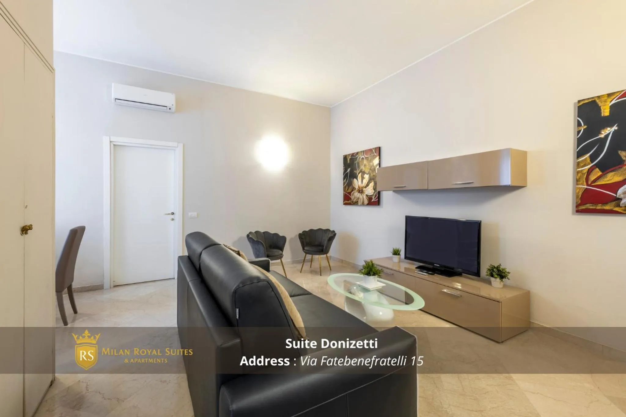 Seating area in Milan Royal Suites - Centro