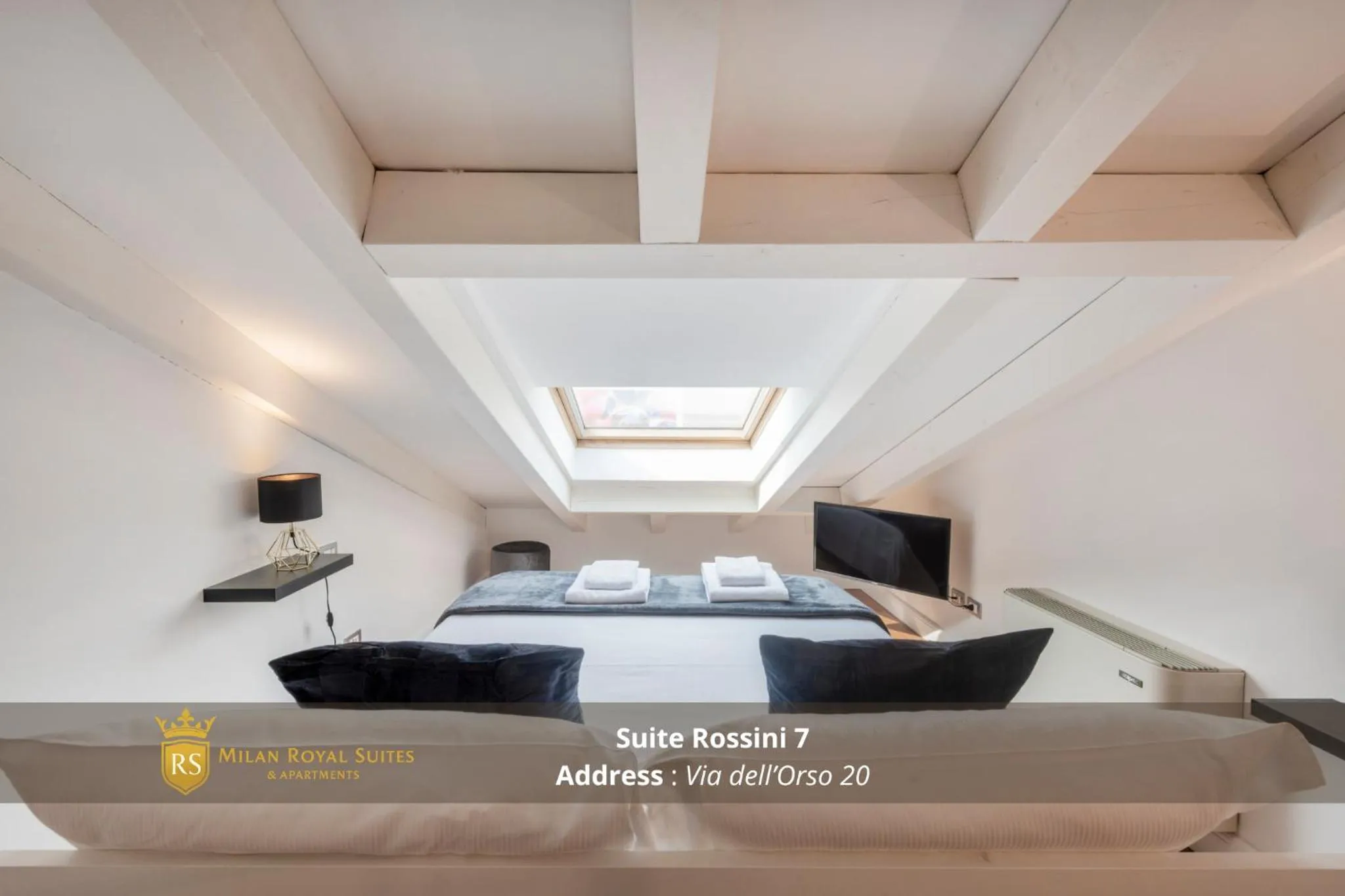 Bedroom, Bed in Milan Royal Suites - Centro