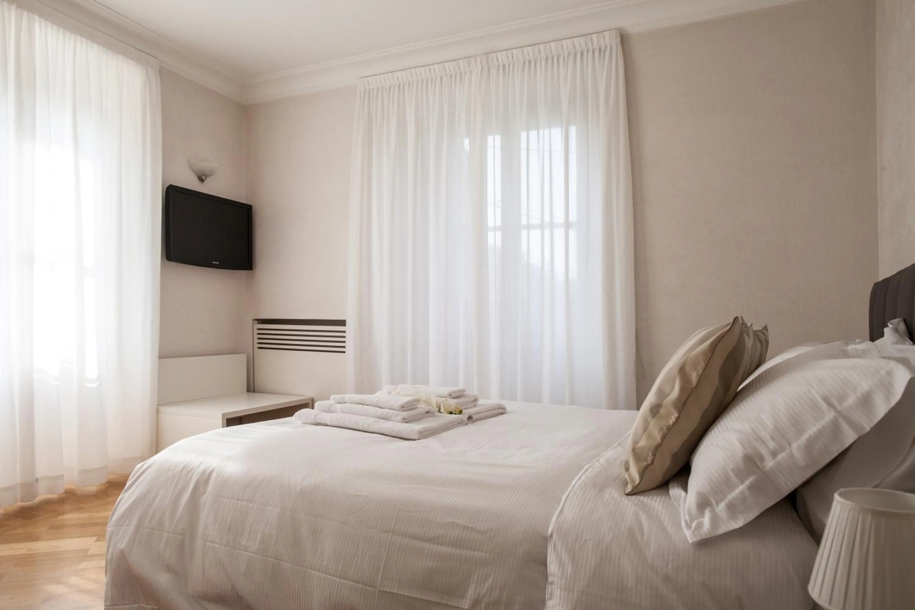 Bed in Milan Royal Suites - Centro