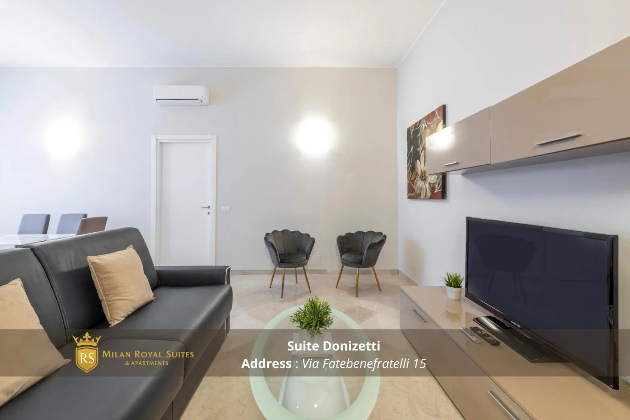 Seating area in Milan Royal Suites - Centro