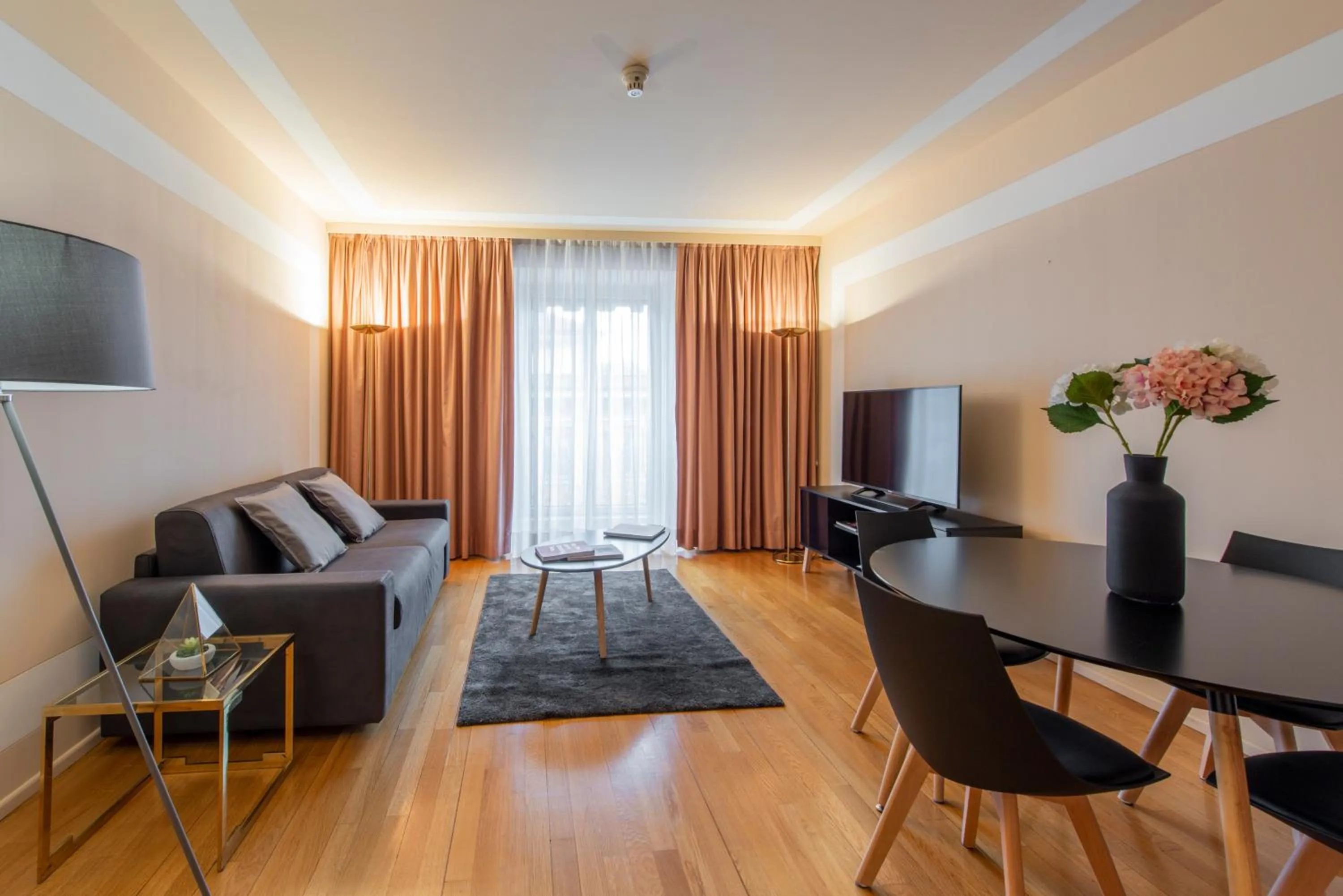 Milan Royal Suites - Centro