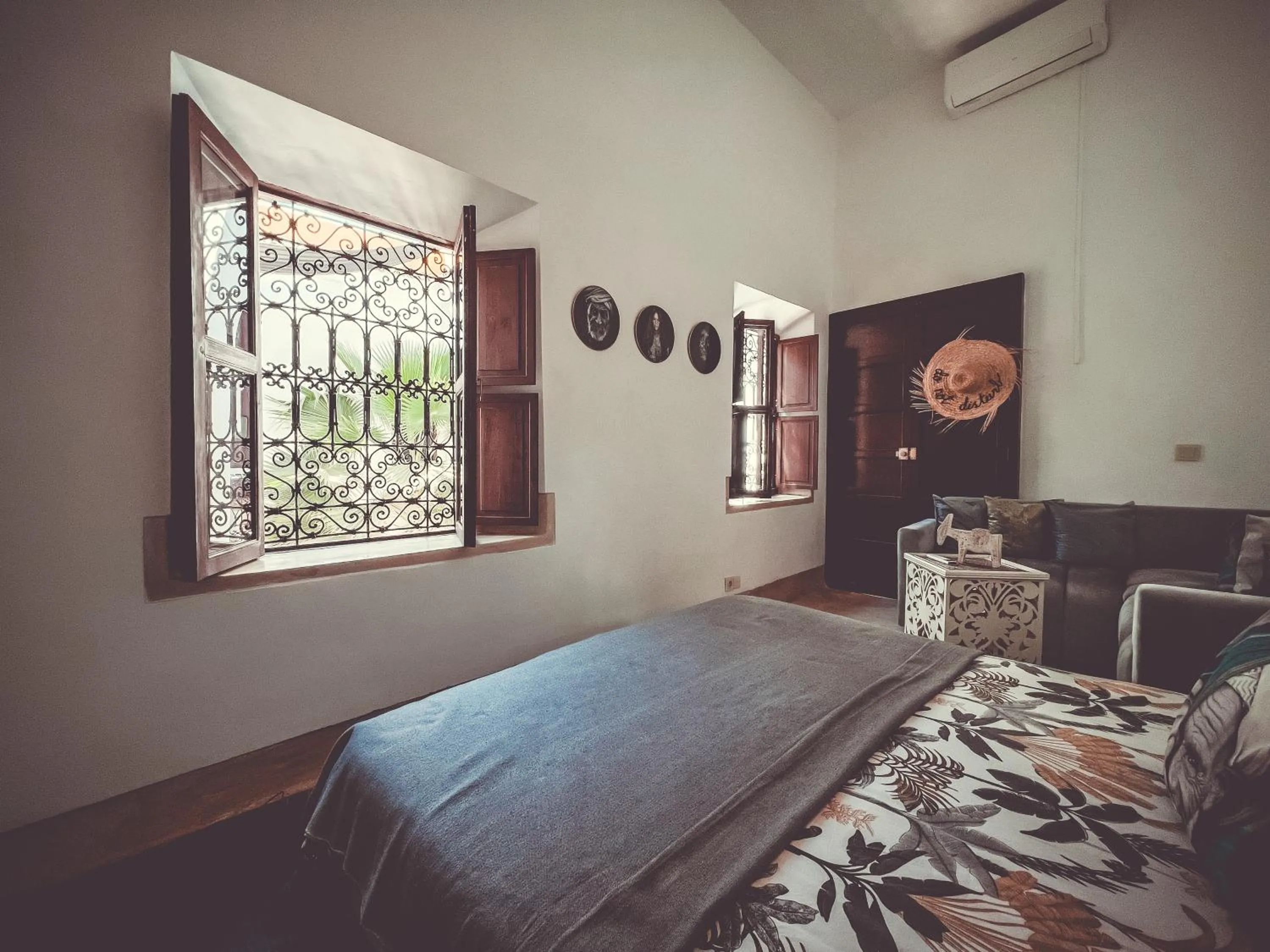 Bedroom, Bed in DAR AURORA