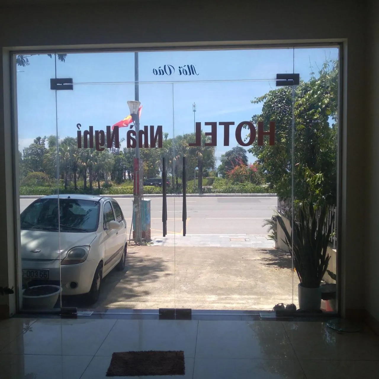 Day in Gate Tuan Chau Hotel