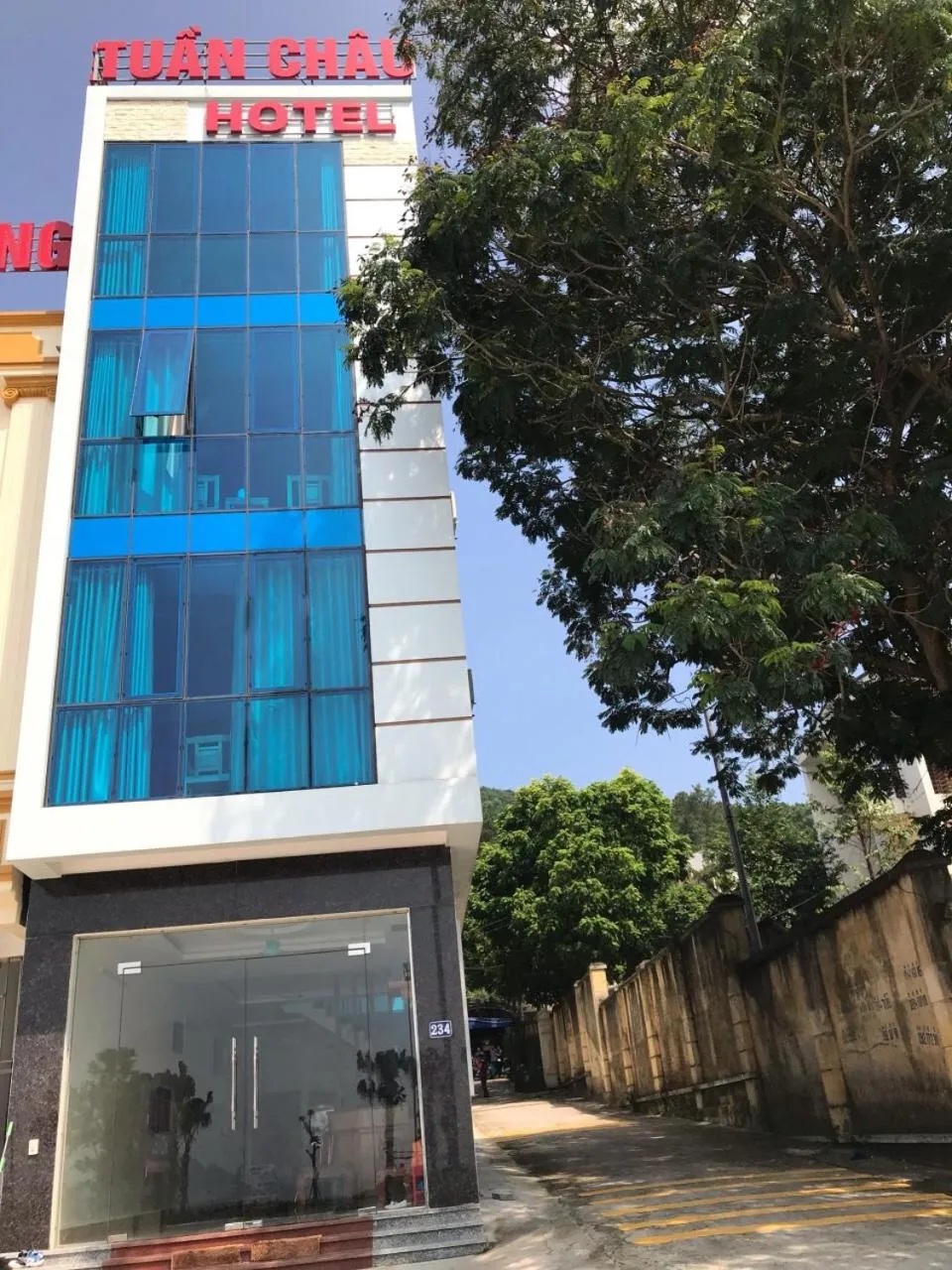 Property building in Gate Tuan Chau Hotel