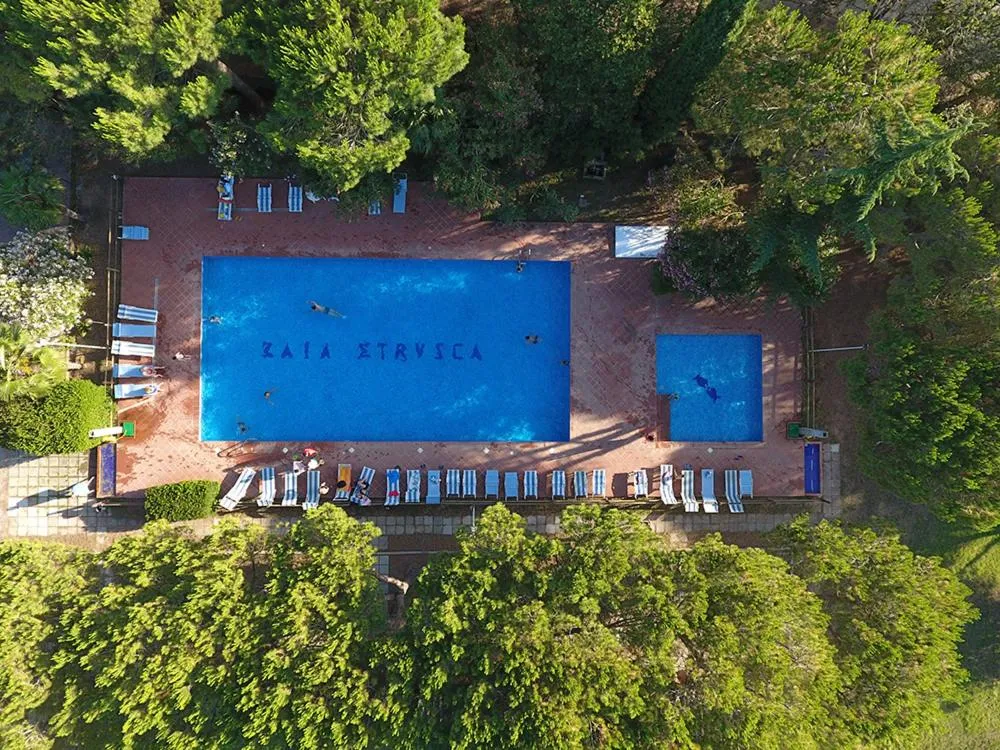 Swimming pool in Baia Etrusca Resort