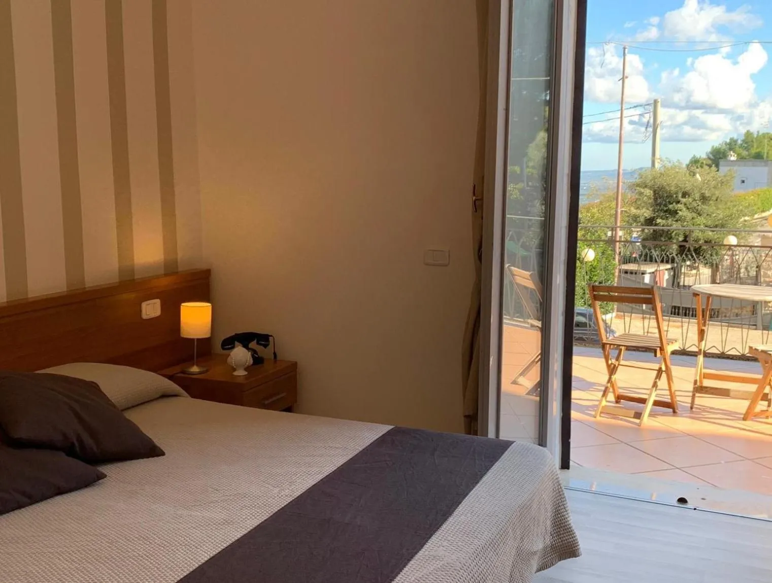 Balcony/Terrace, Bed in Hotel Castel Miramonti