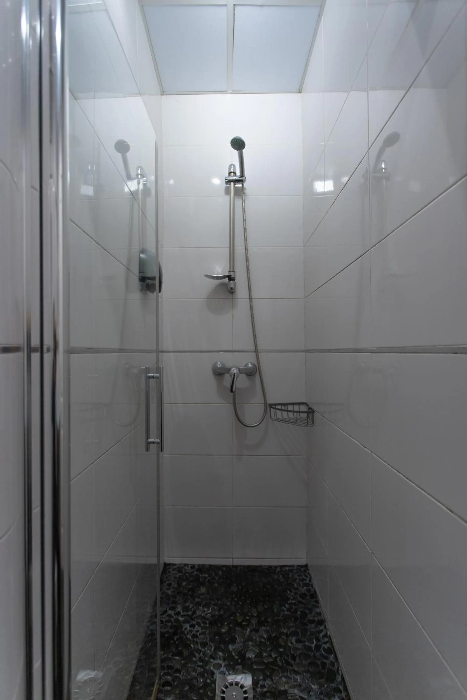 Shower in Apartamentos Nickel