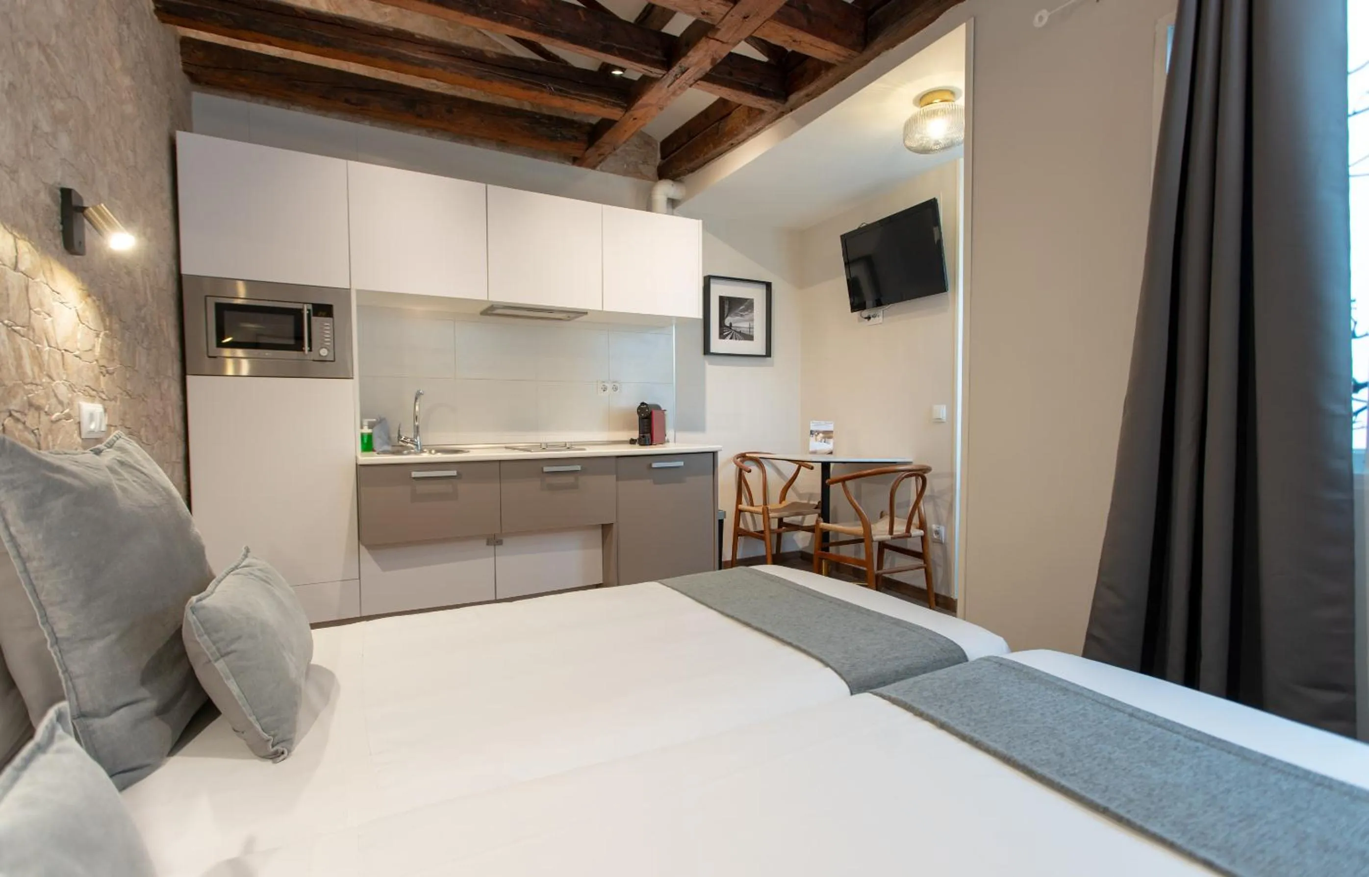 kitchen in Apartamentos Nickel