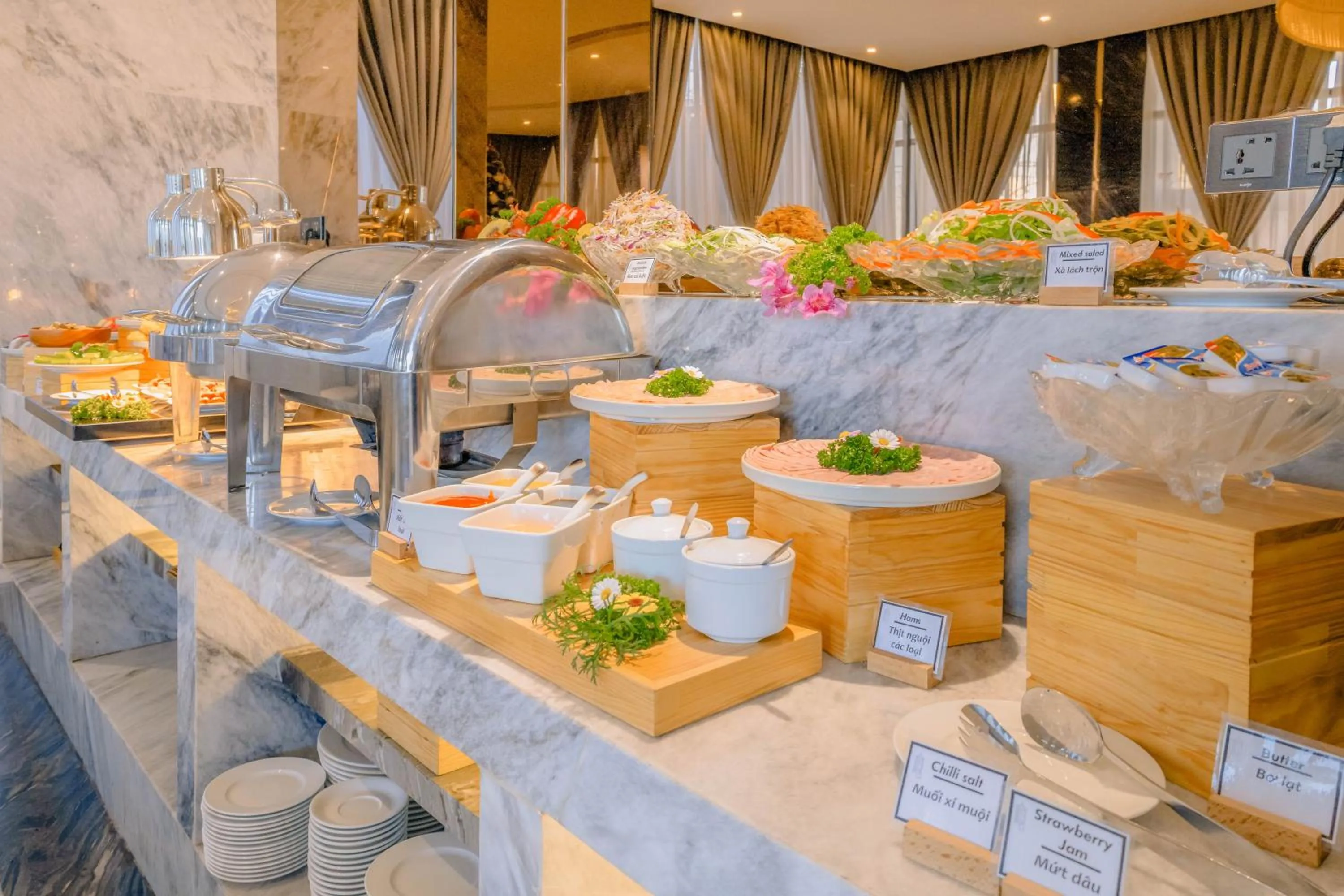 New Century Dalat Hotel