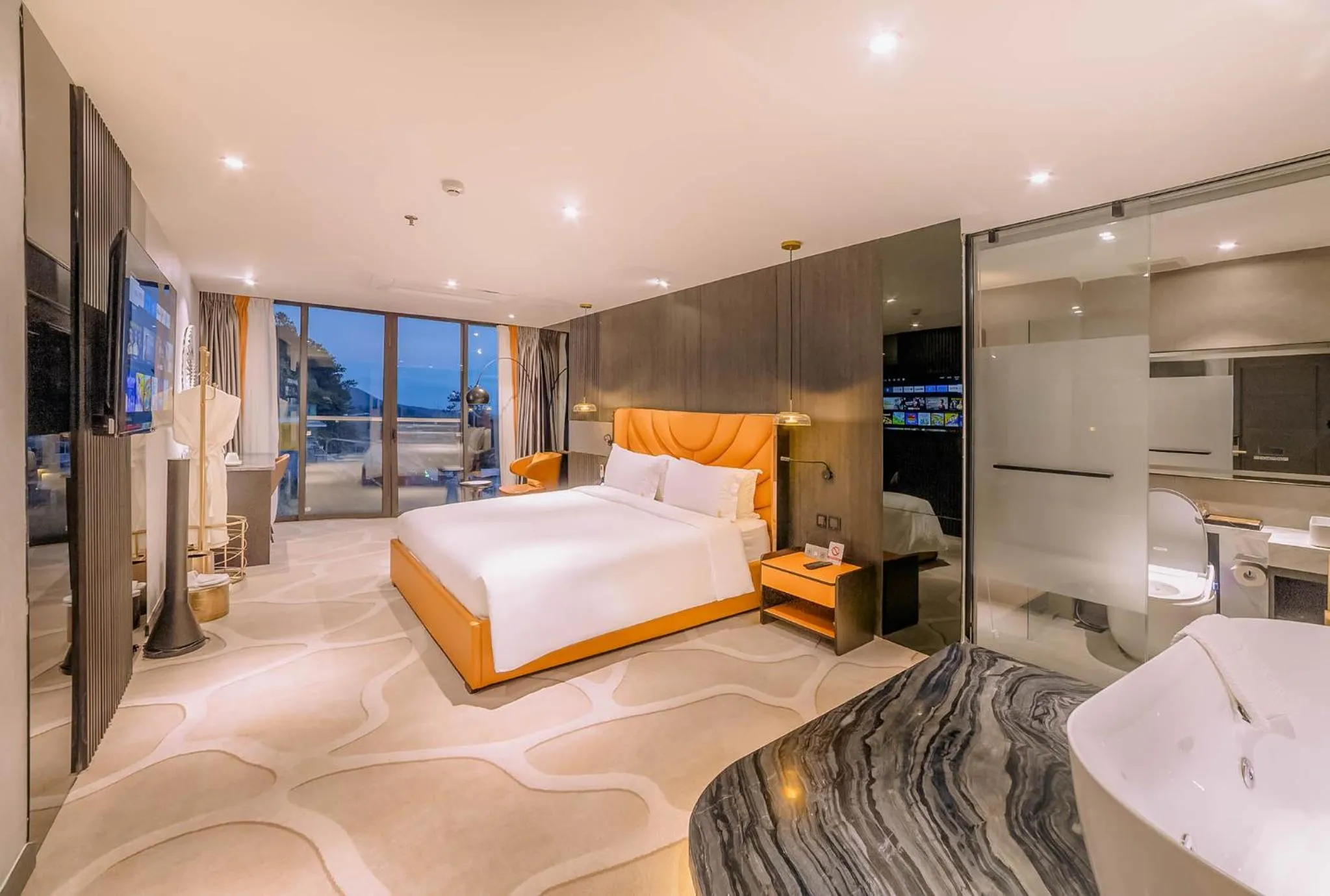 Bedroom, Bed in New Century Dalat Hotel