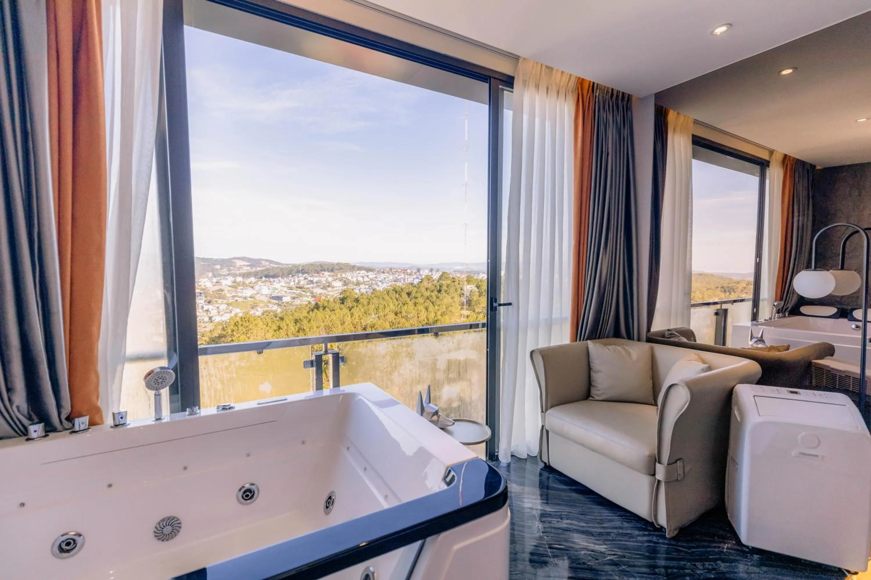 Bath in New Century Dalat Hotel