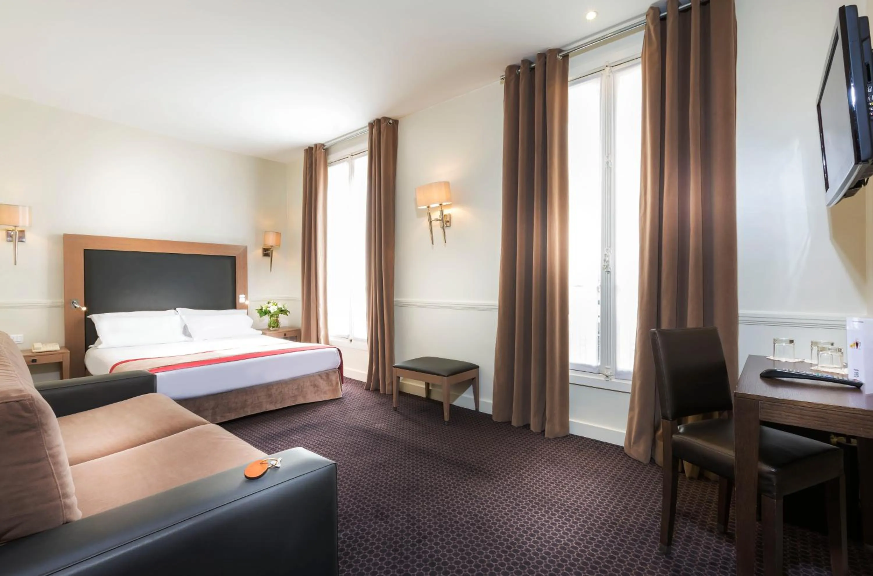 Day, Bed in Elysées Union