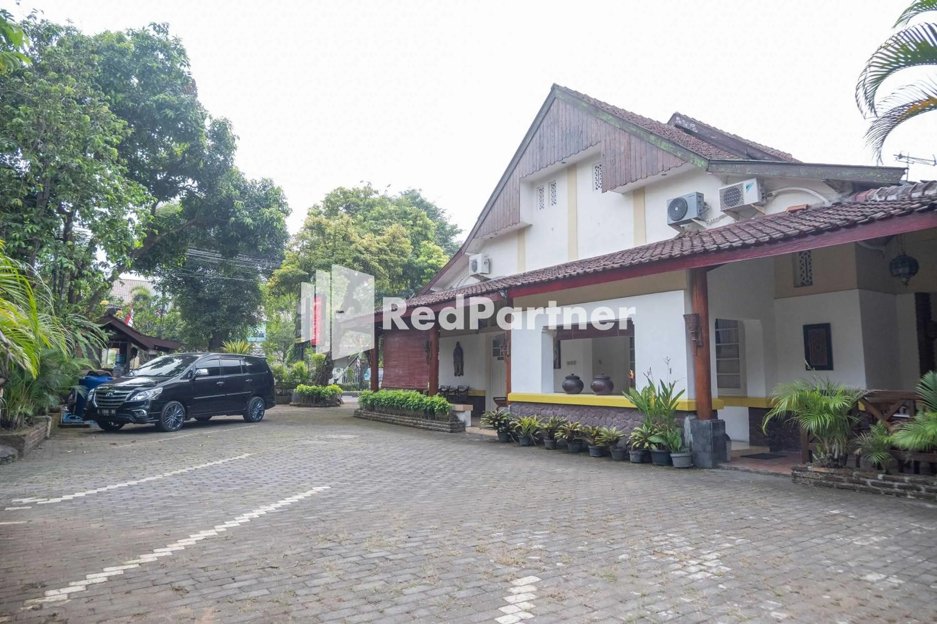 Property building in Monginsidi Guest House Syariah Malioboro Yogyakarta Mitra RedDoorz