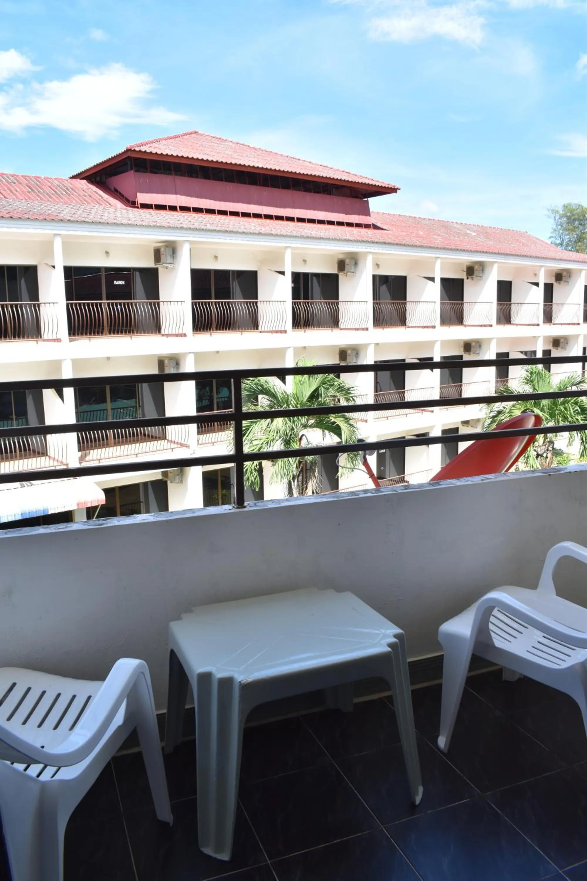 Day in Sala Bua Room