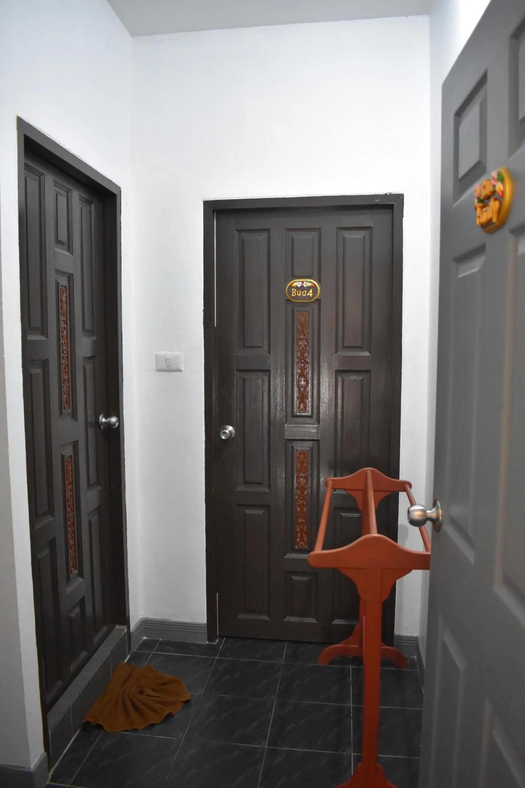 Photo of the whole room in Sala Bua Room