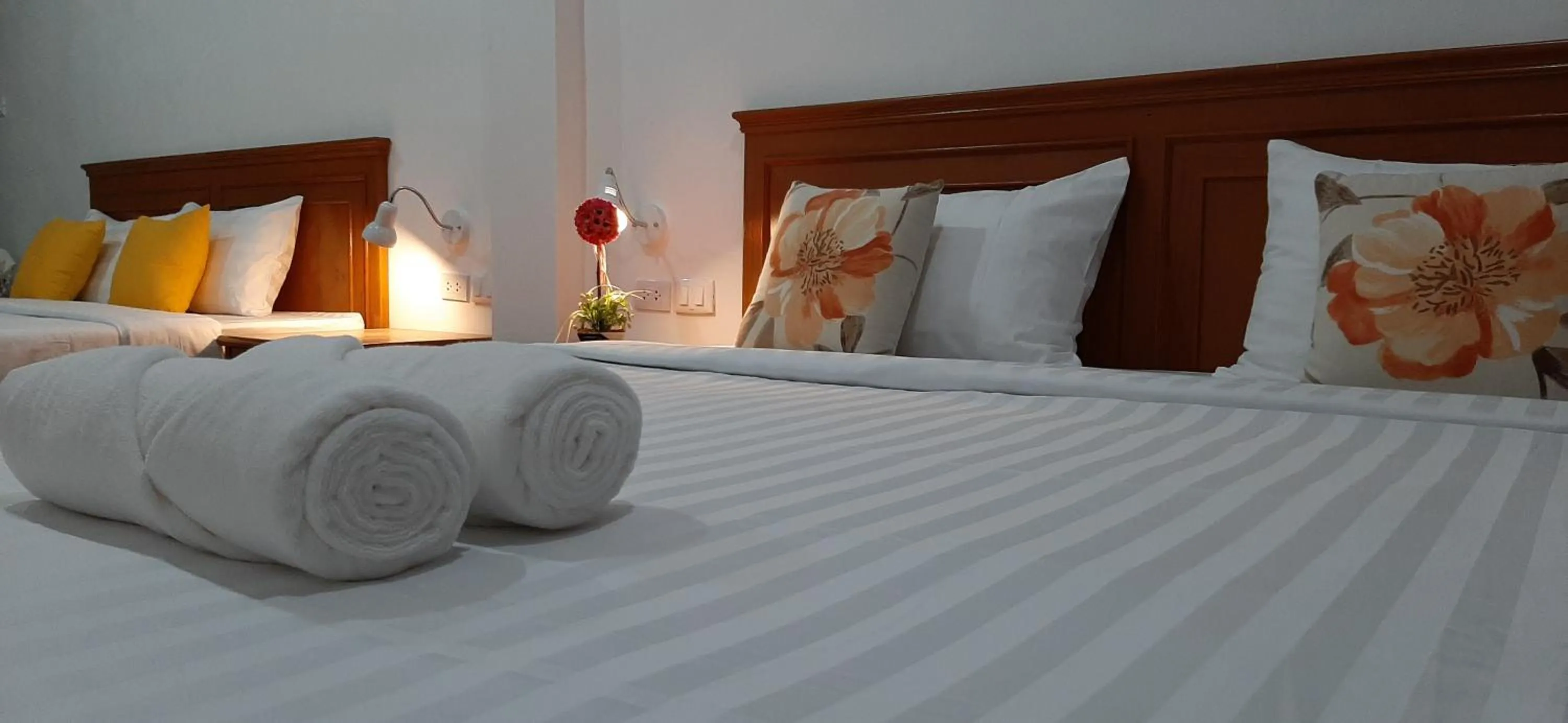 Bed in Sala Bua Room