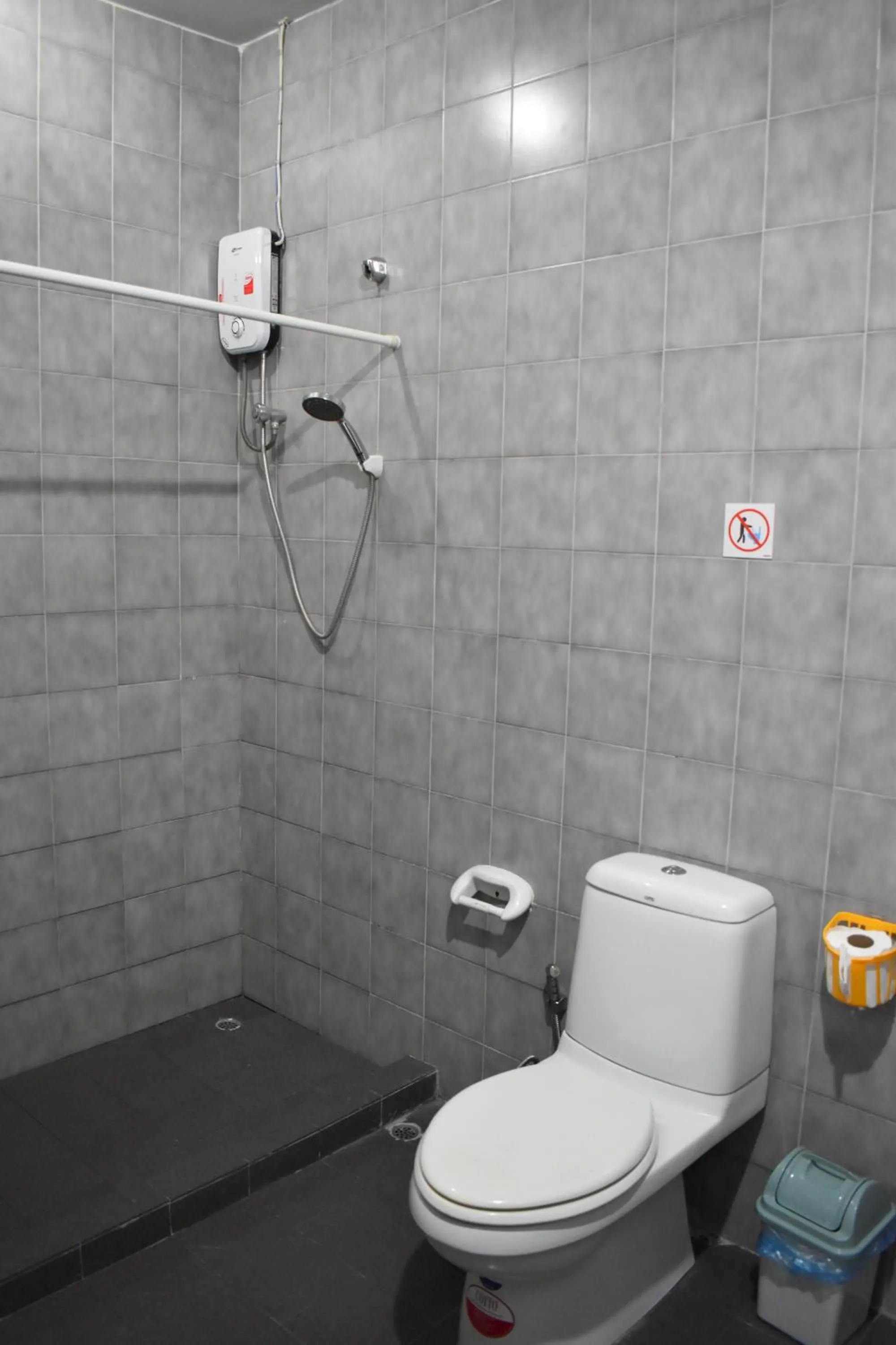 Shower in Sala Bua Room