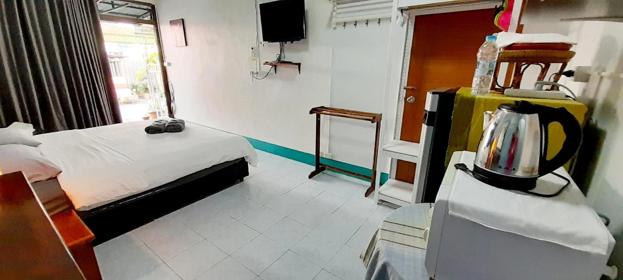 TV and multimedia, Bed in Sala Bua Room