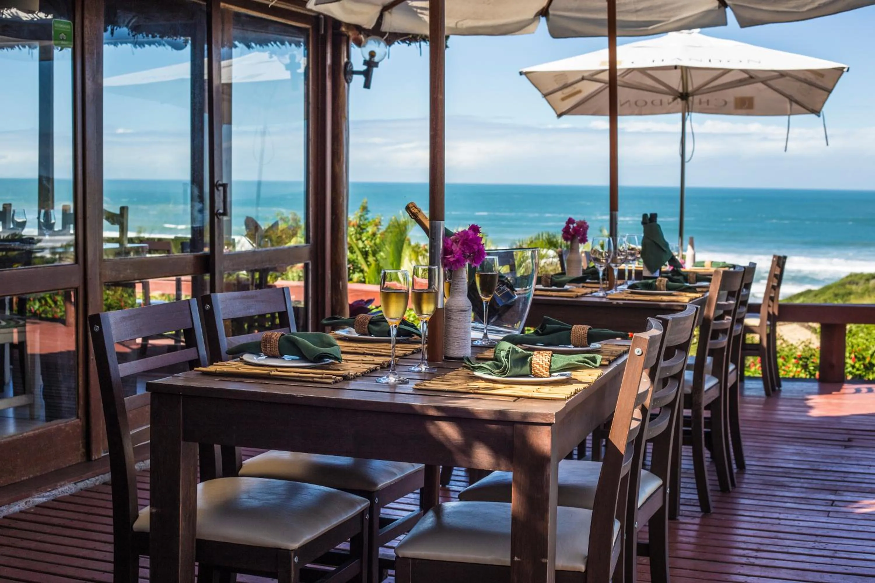 Restaurant/places to eat in Vida Sol e Mar Ecoresort