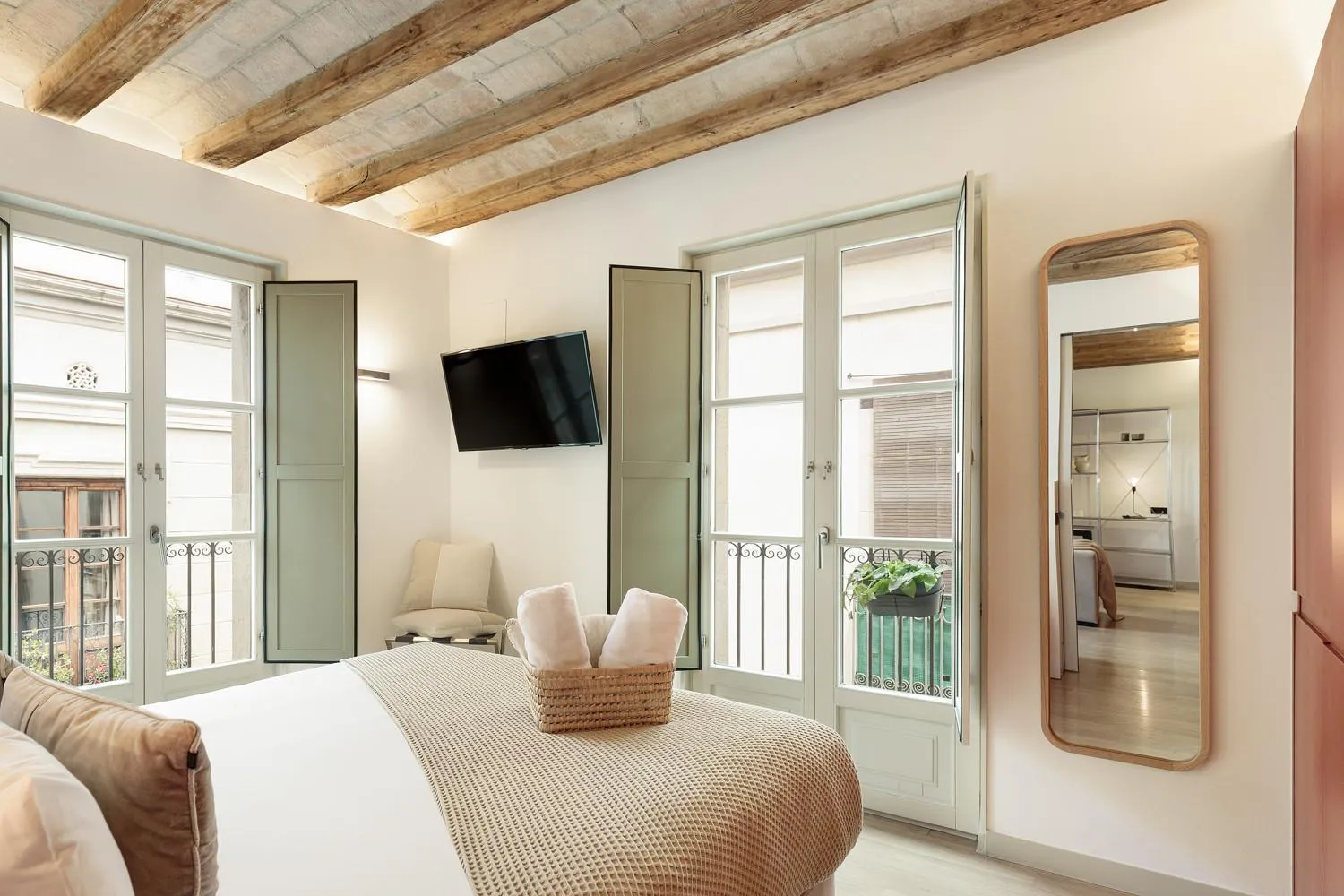 Bed in Ola Living Portaferrissa