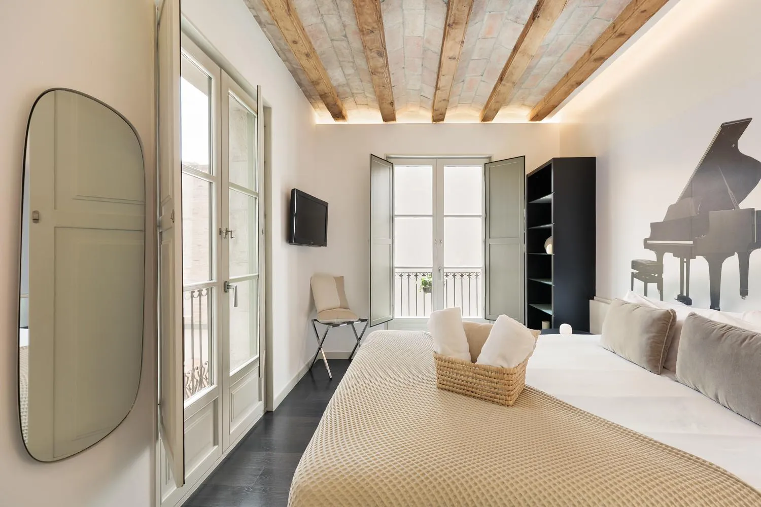 Bed in Ola Living Portaferrissa