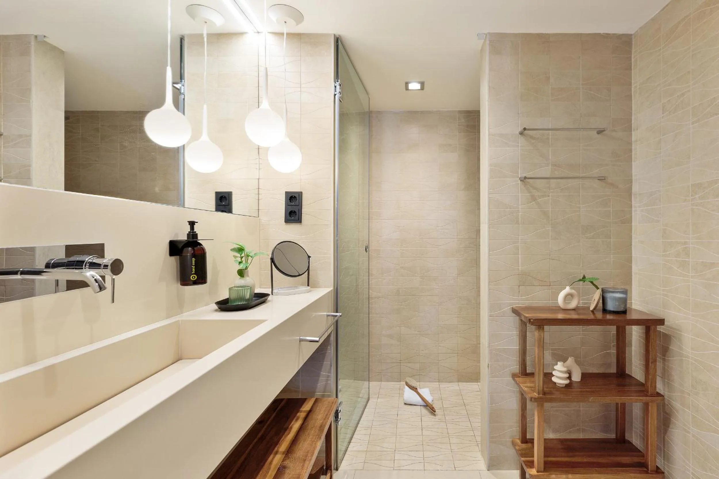 Bathroom in Ola Living Portaferrissa