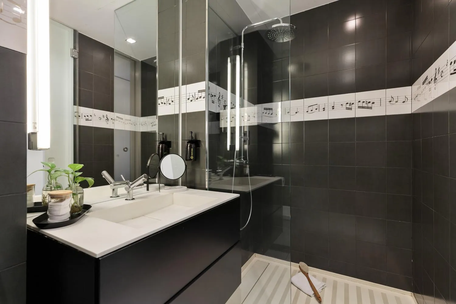 Bathroom in Ola Living Portaferrissa