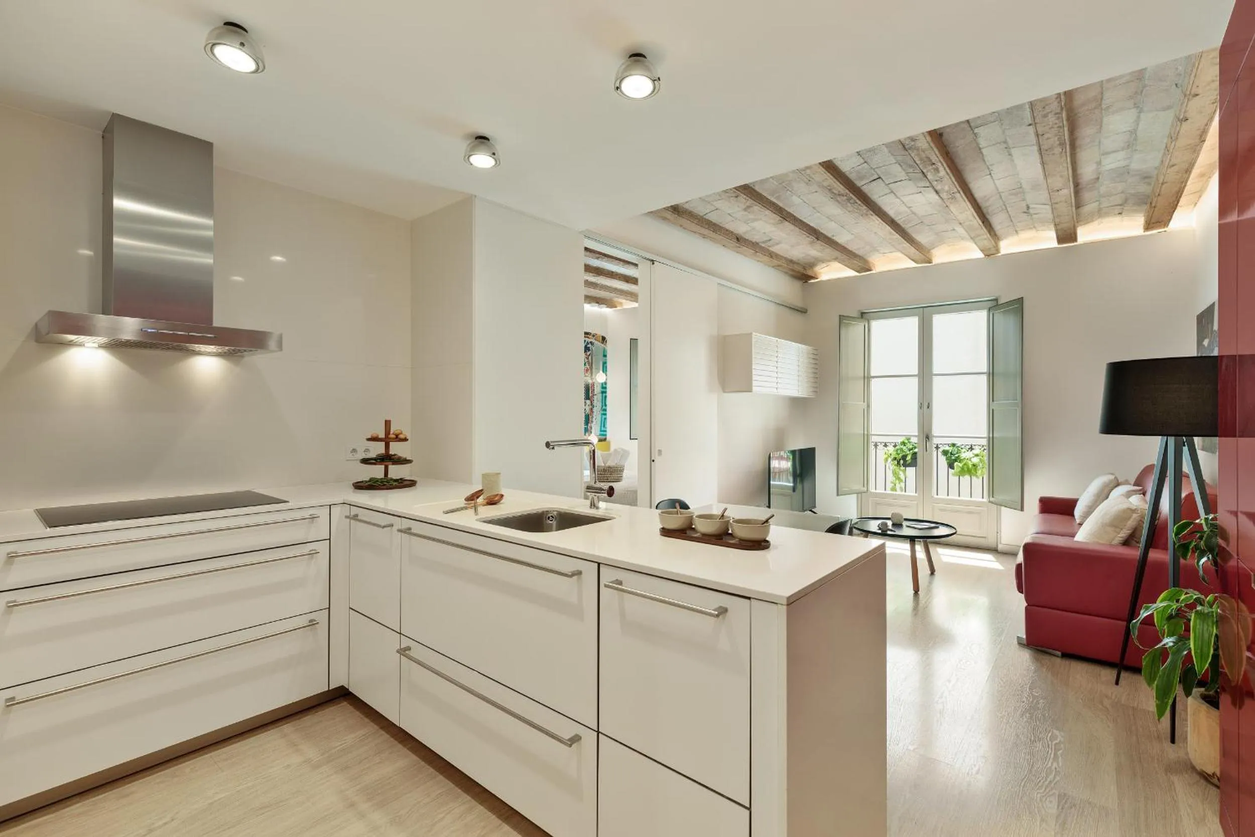 Kitchen or kitchenette in Ola Living Portaferrissa