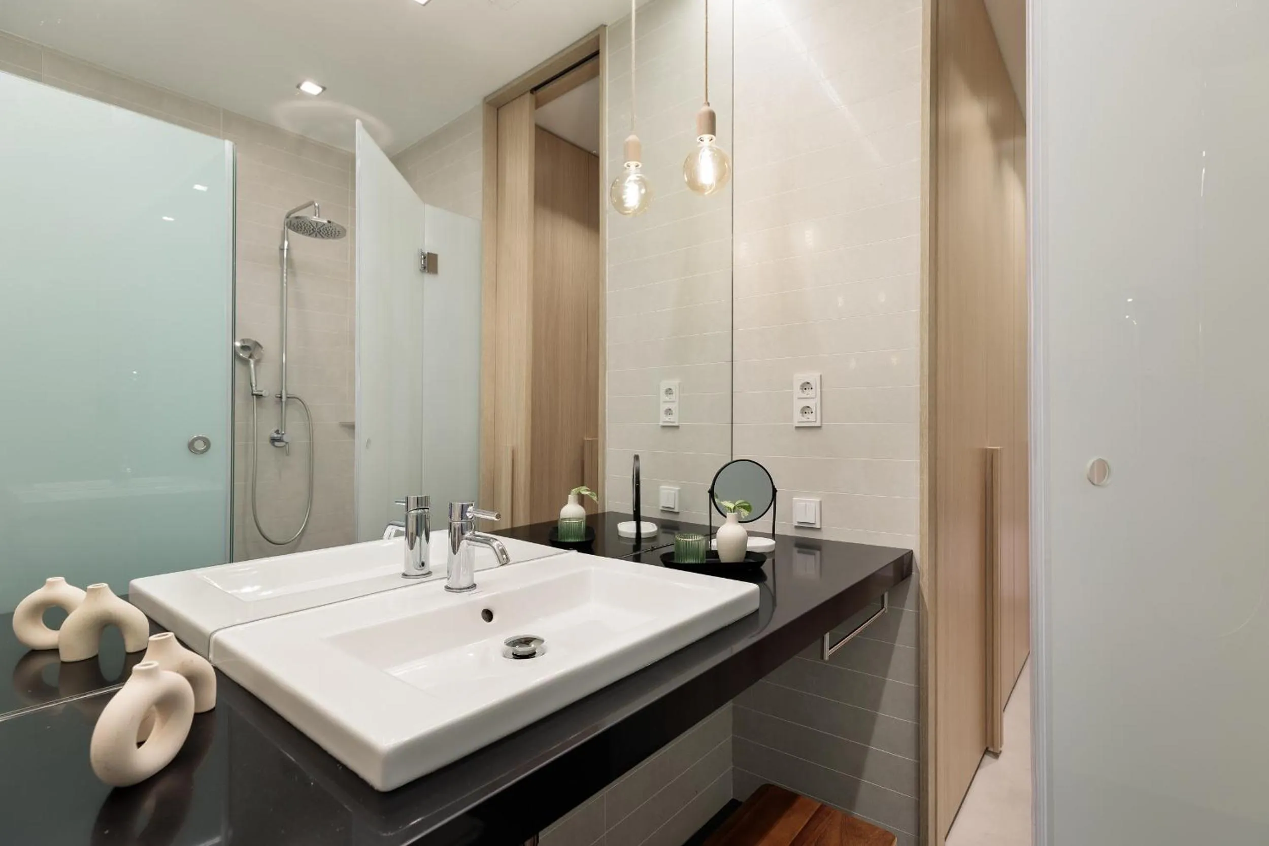 Bathroom in Ola Living Portaferrissa