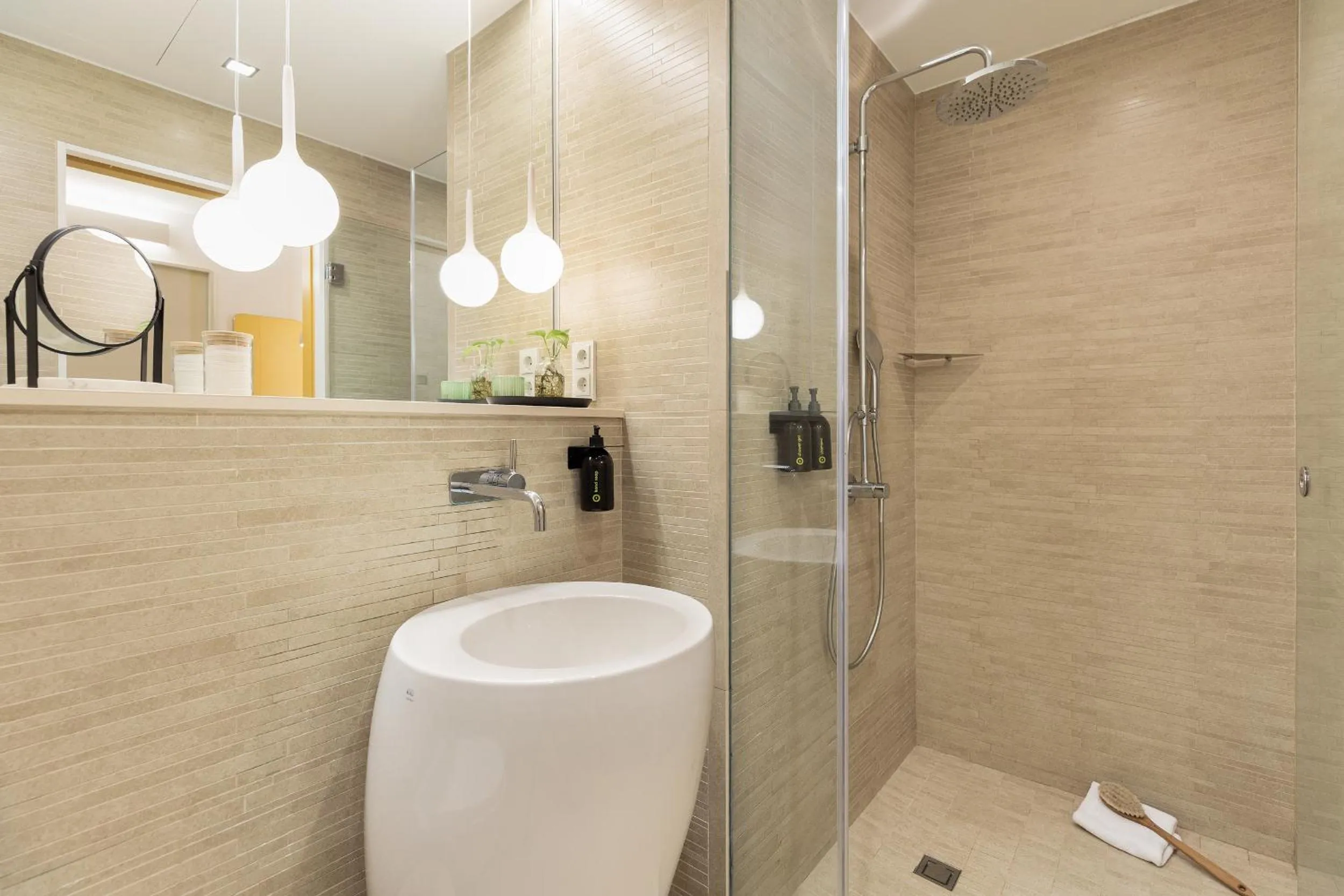 Bathroom in Ola Living Portaferrissa